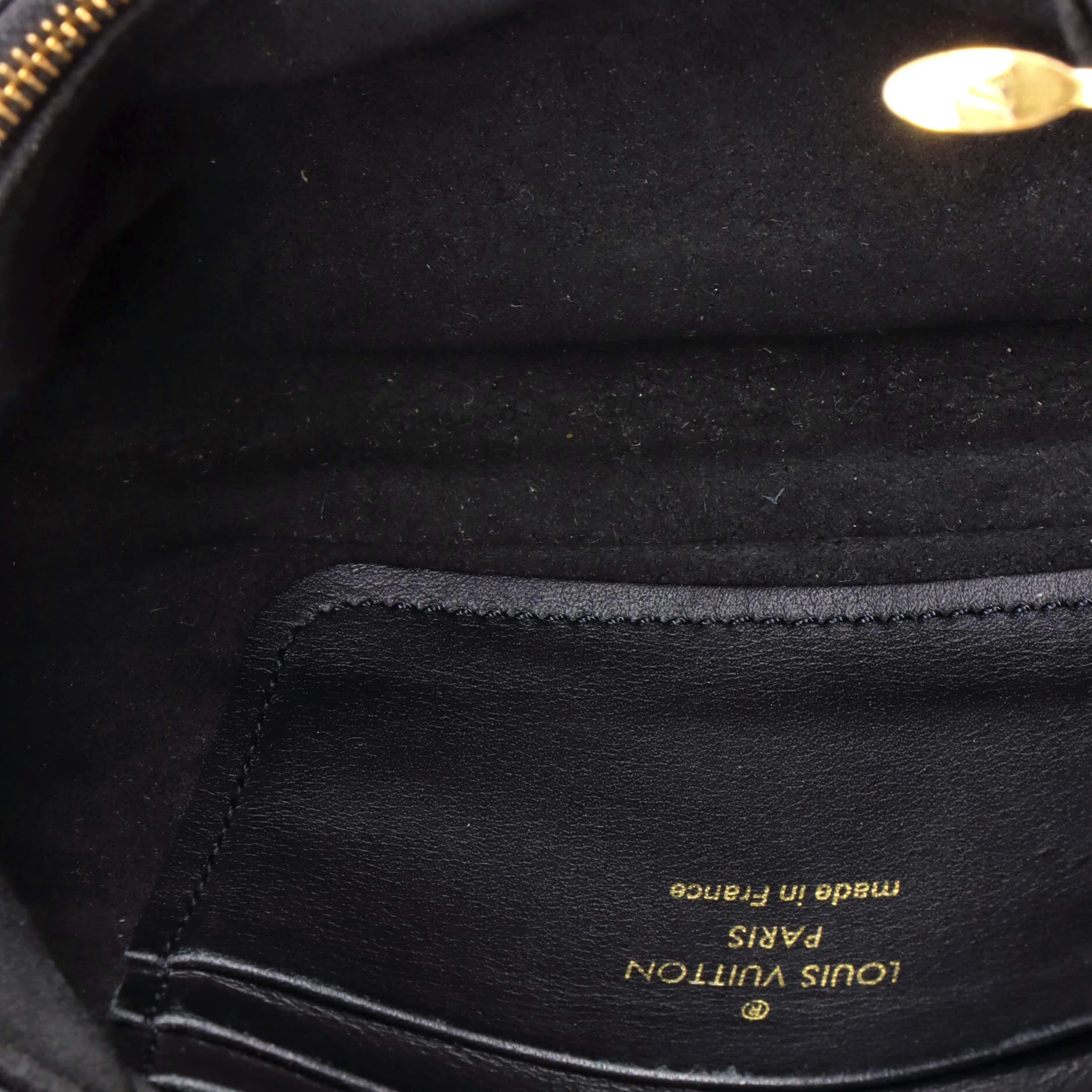 New Wave Chain Pochette Quilted Leather - Image 5