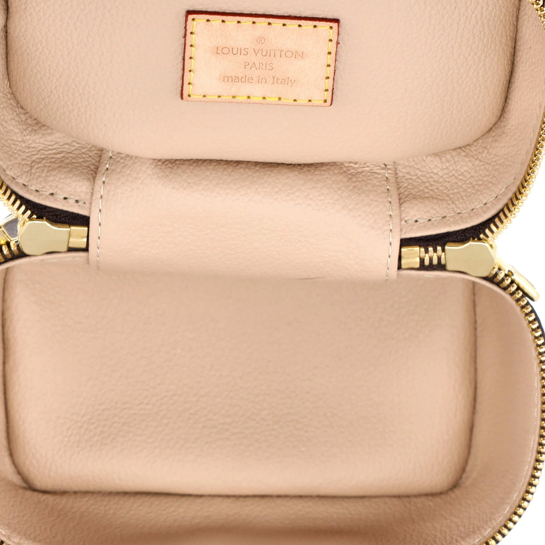 Nice Vanity Case Monogram Canvas Nano - Image 5