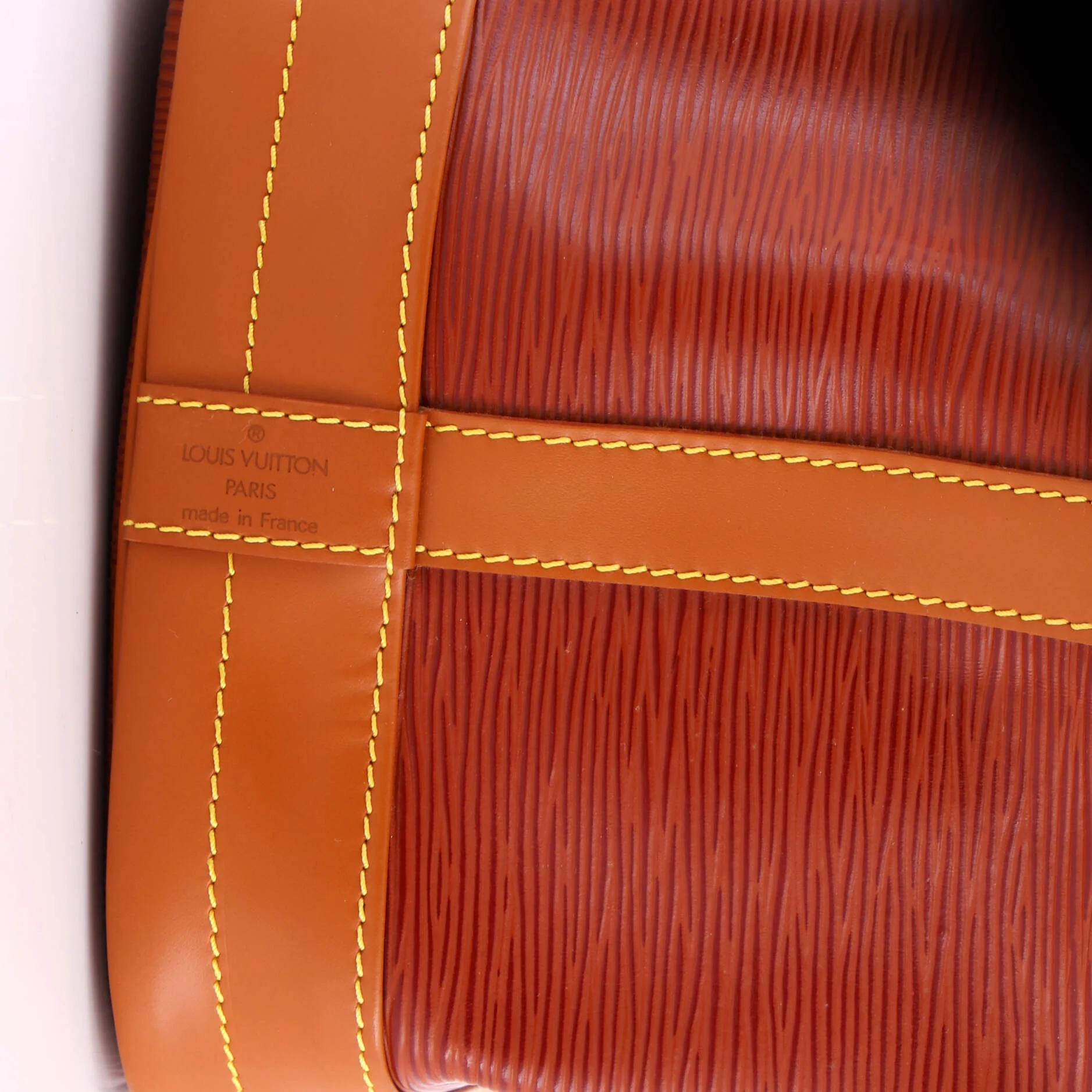 Noe Handbag Epi Leather Large - Image 7