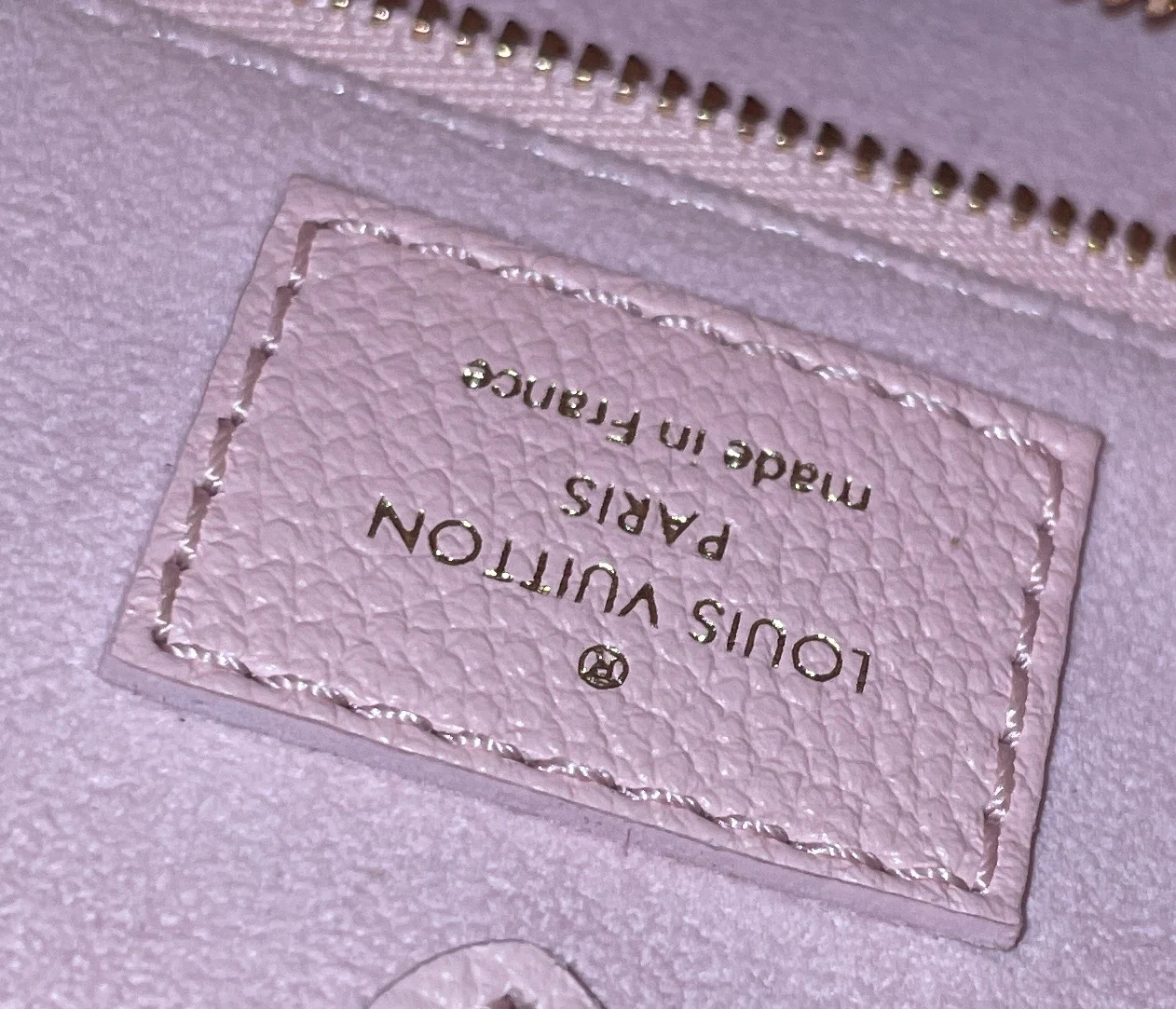 OnTheGo Tote By The Pool Monogram Empreinte Giant MM - Image 8