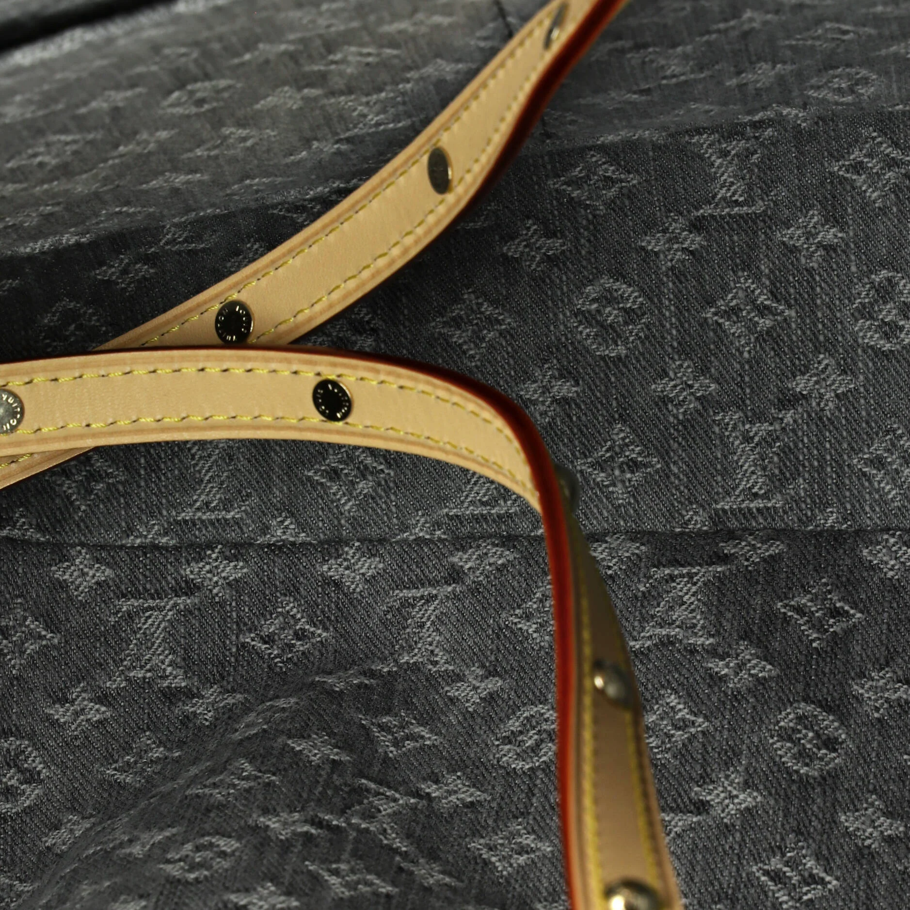 OnTheGo Tote Monogram Denim MM - Image 5