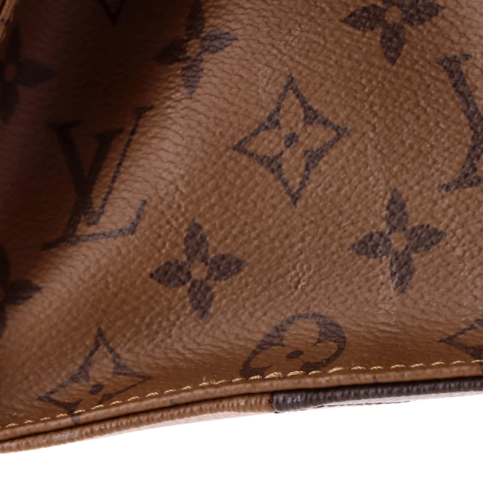 OnTheGo Tote Reverse Monogram Giant MM - Image 6