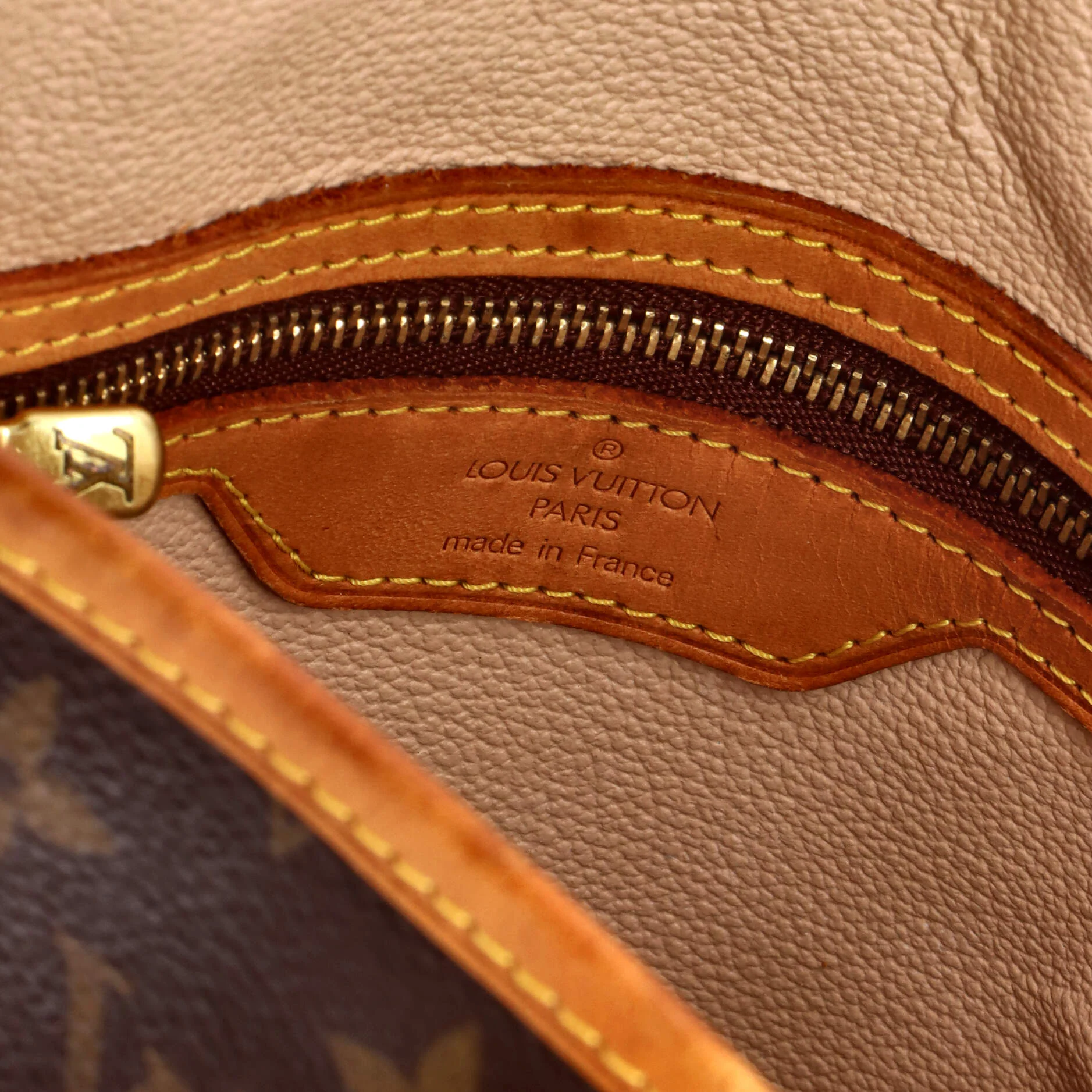 Petit Bucket Bag Monogram Canvas - Image 8