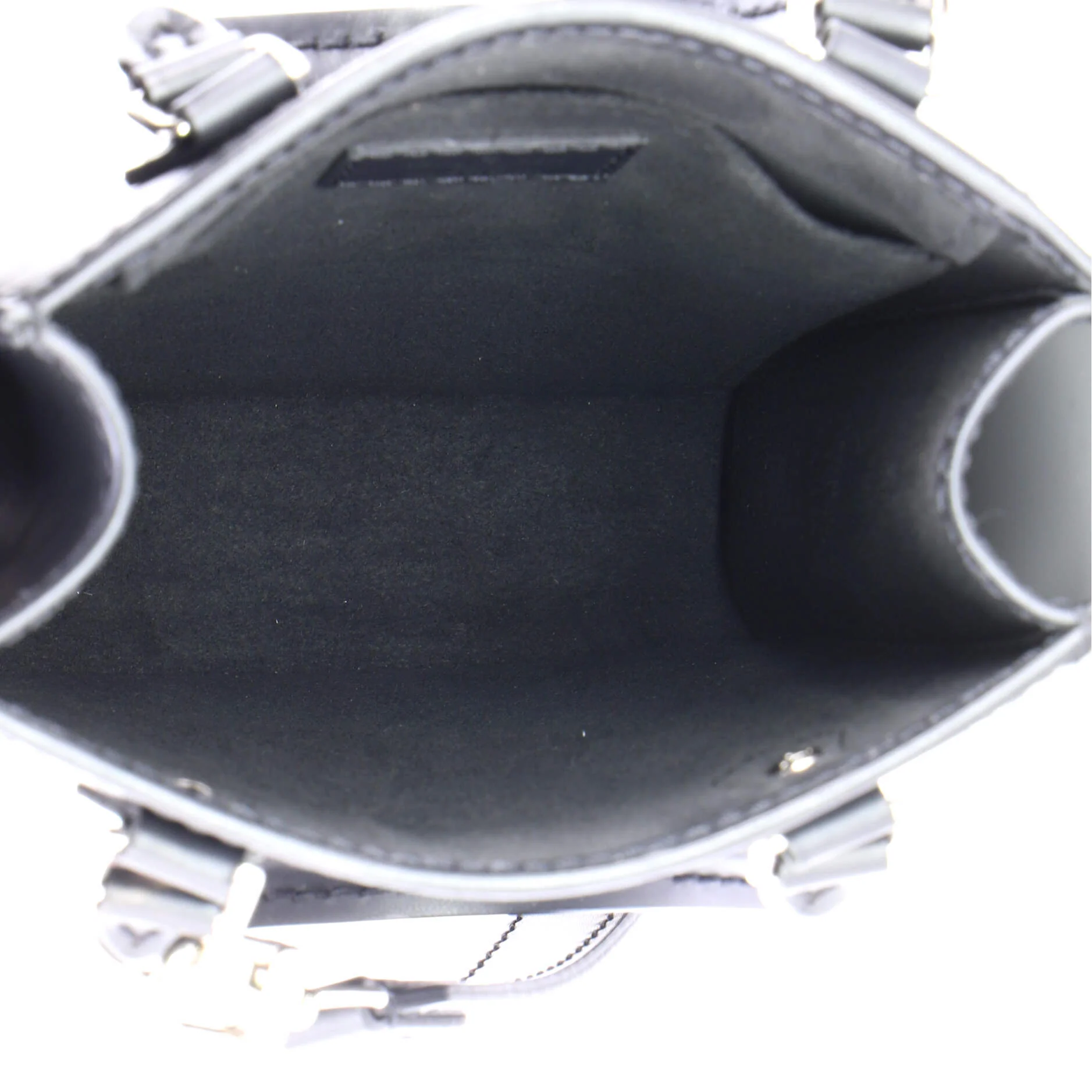 Petit Sac Plat Bag Epi Leather - Image 5