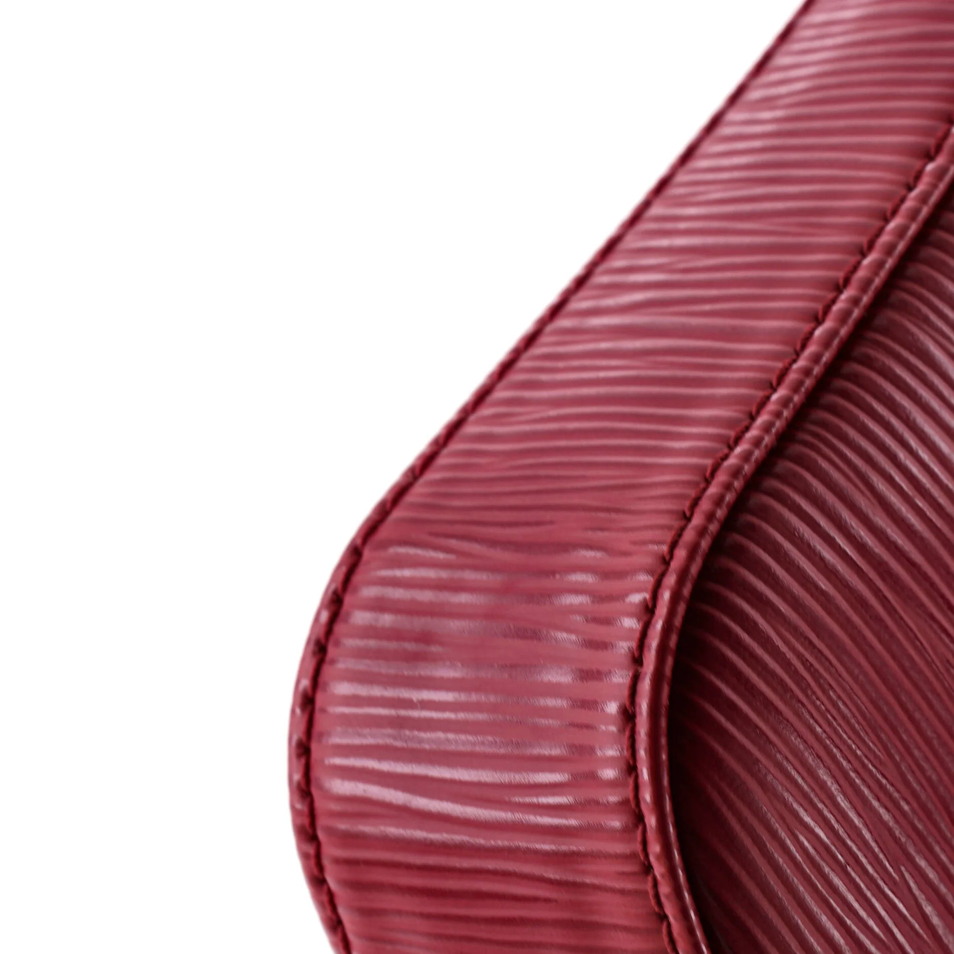 Pochette Accessoires NM Epi Leather - Image 6