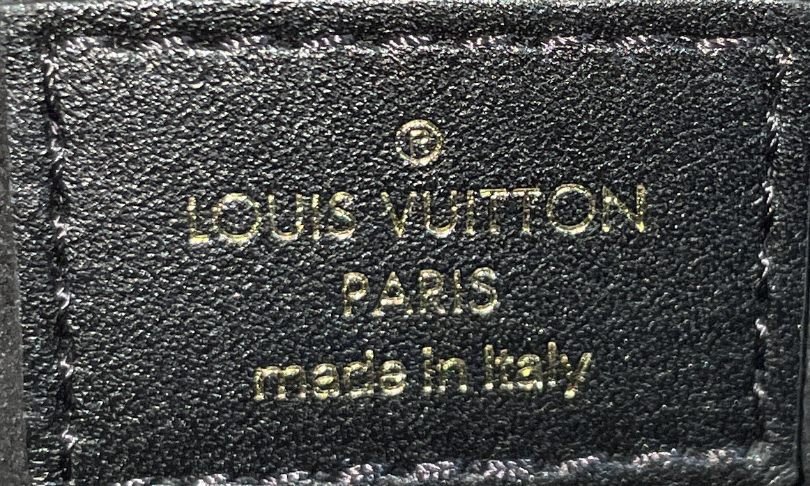 Pochette Metis Limited Edition Brogue Reverse Monogram Canvas and Leather - Image 9