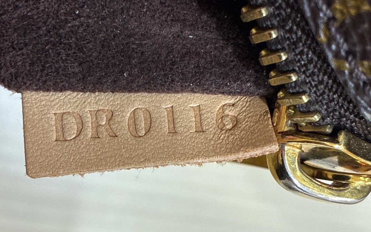 Pochette Metis Monogram Canvas - Image 9
