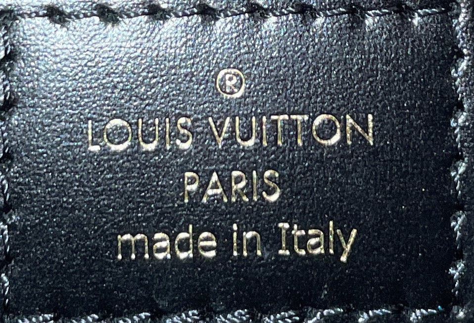 Pochette Metis Reverse Monogram Canvas - Image 8