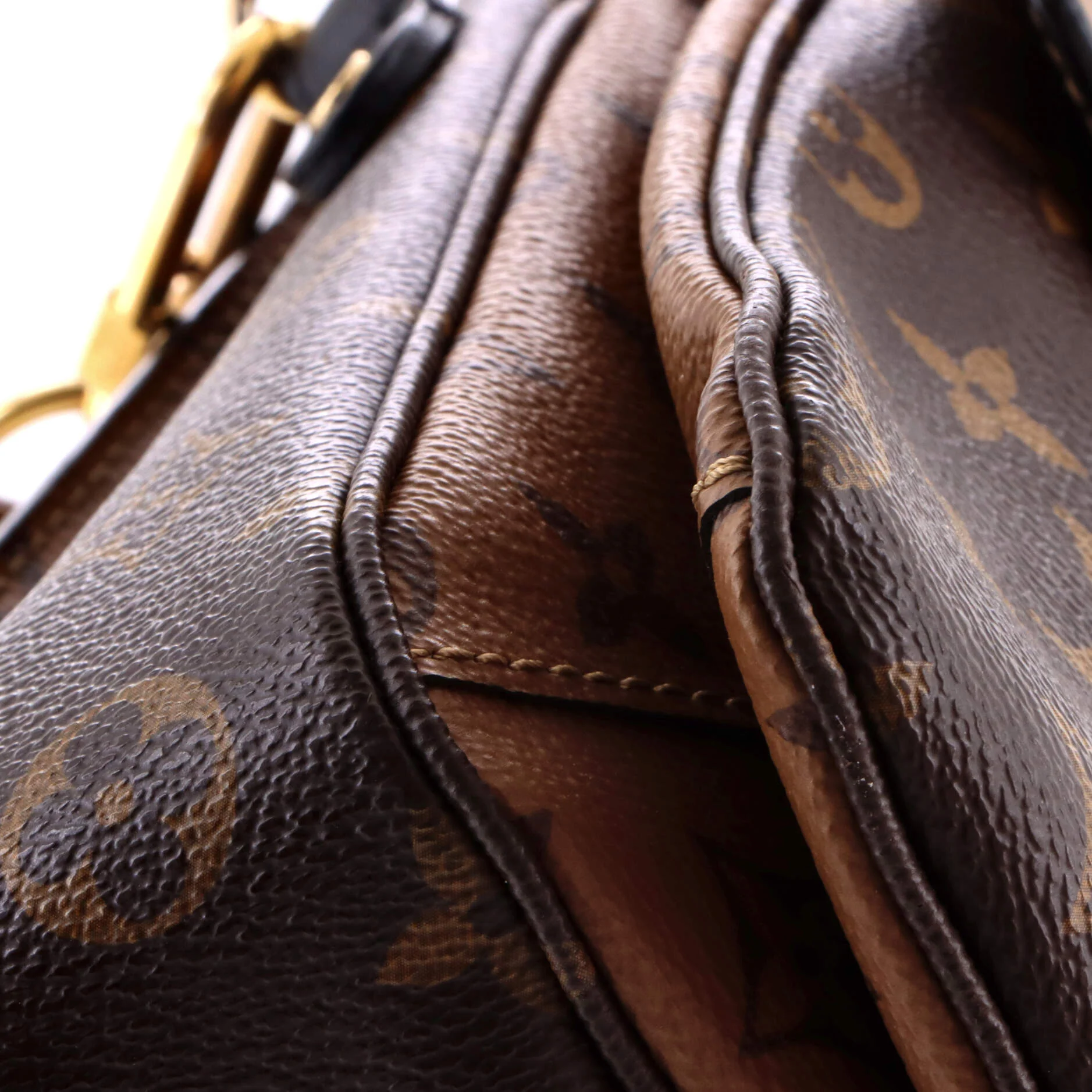 Pochette Metis Reverse Monogram Canvas - Image 6