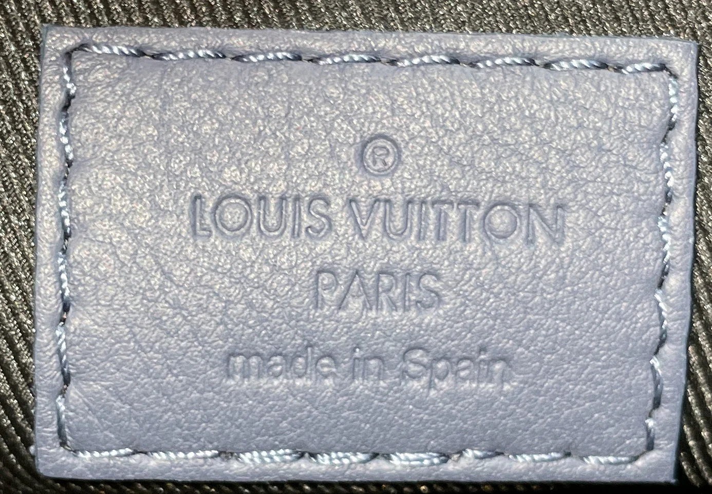 Pochette To-Go Monogram Shadow Leather - Image 9