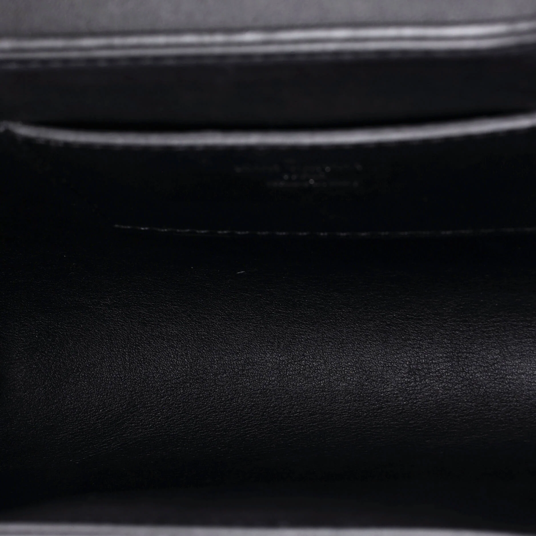 Pochette Twist Handbag Leather with Monogram Vernis - Image 5