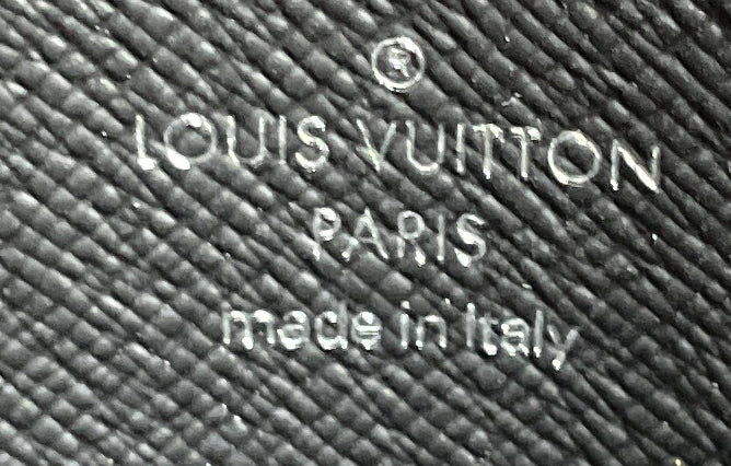 Pochette Voyage Monogram Eclipse Canvas MM - Image 8