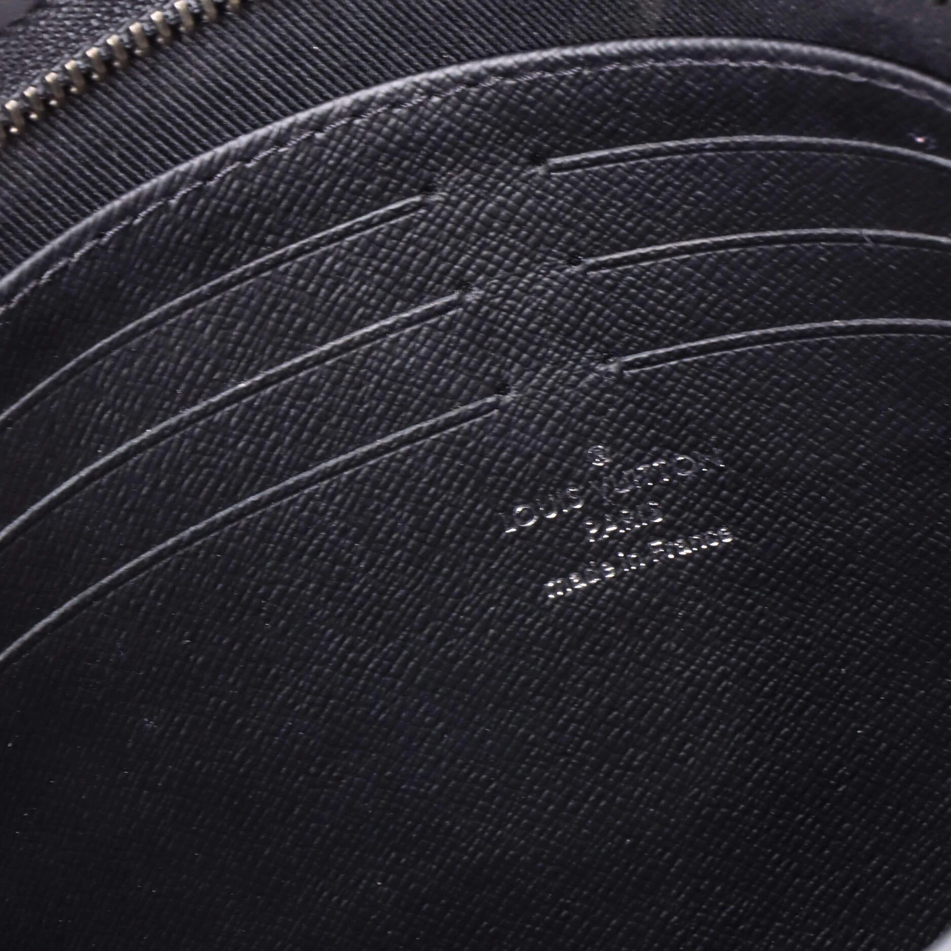 Pochette Voyage Monogram Eclipse Canvas MM - Image 8