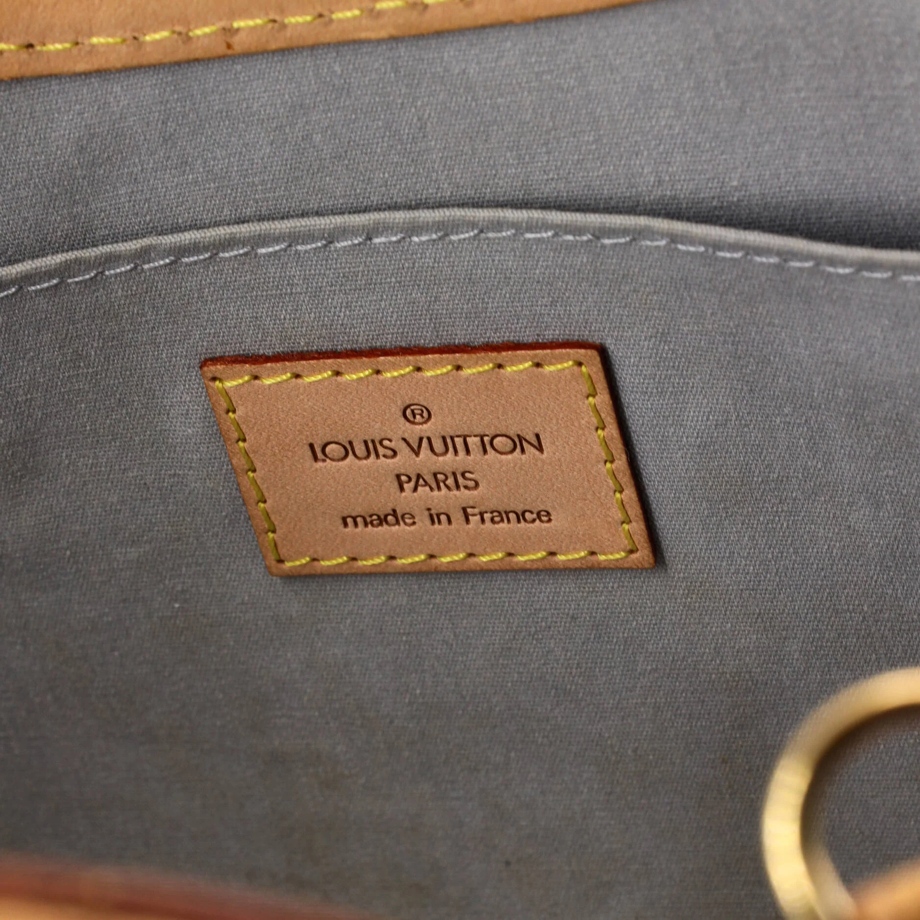 Roxbury Drive Handbag Monogram Vernis - Image 7