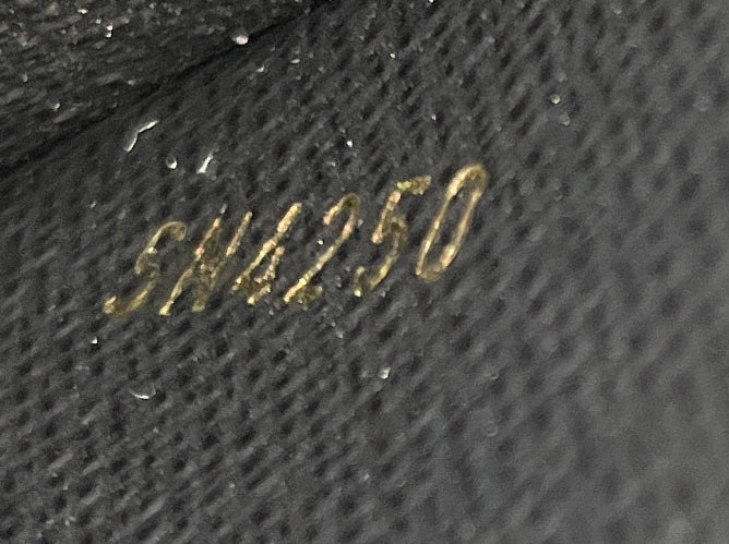 Trio Pouch Set Reverse Monogram Giant - Image 7