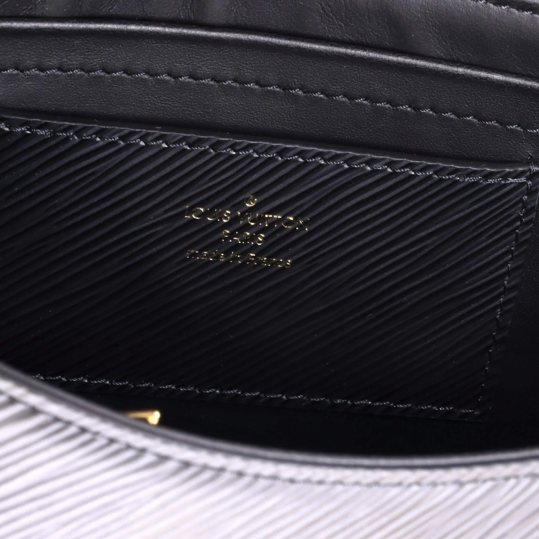 Twist Handbag Epi Leather with Quilted Hardware MM - Image 7