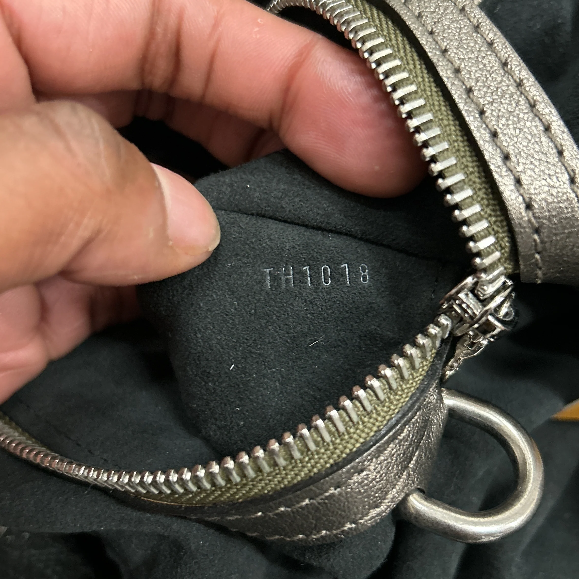 XL Hobo Mahina Leather - Image 8