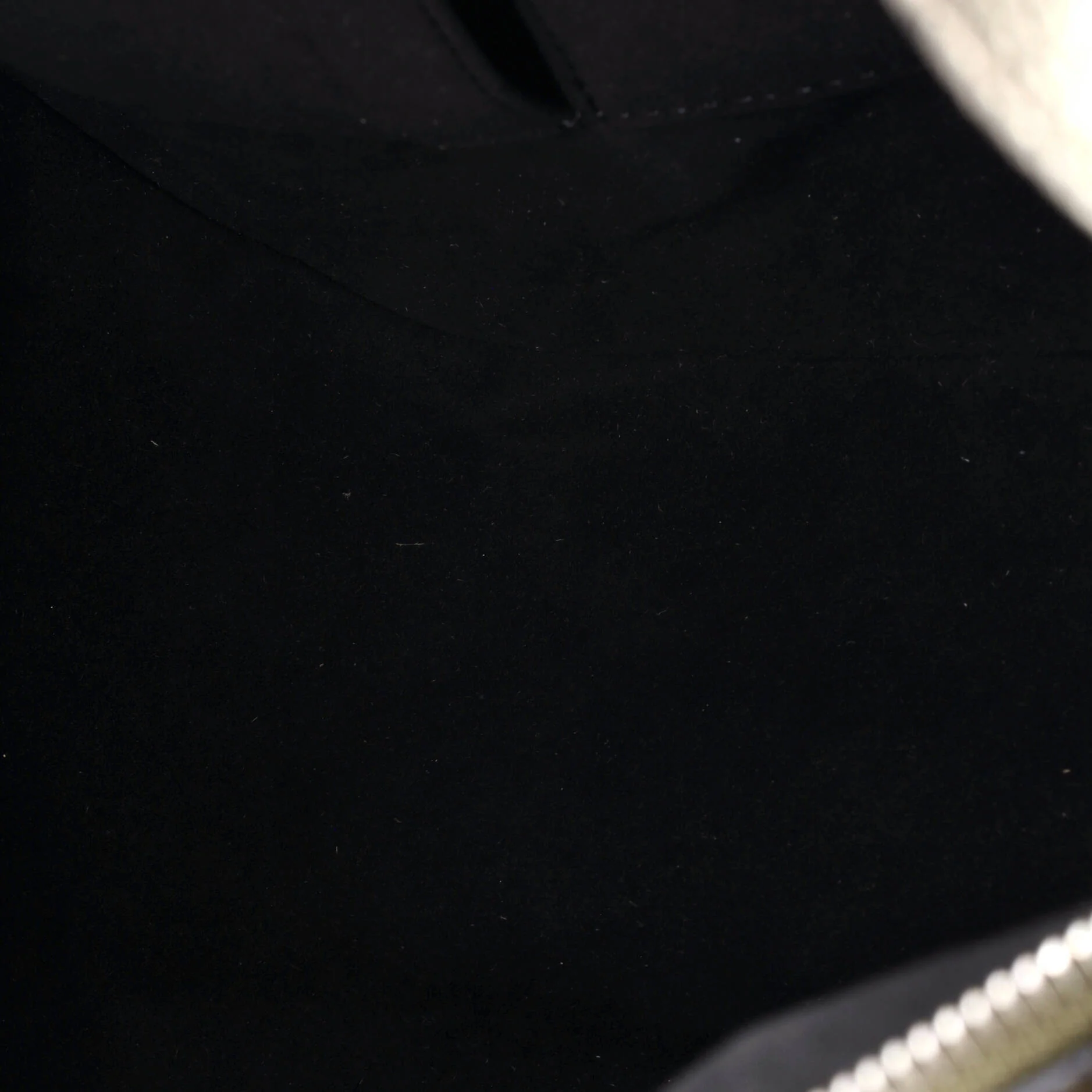 XS Crossbody Bag Mahina Leather - Image 5
