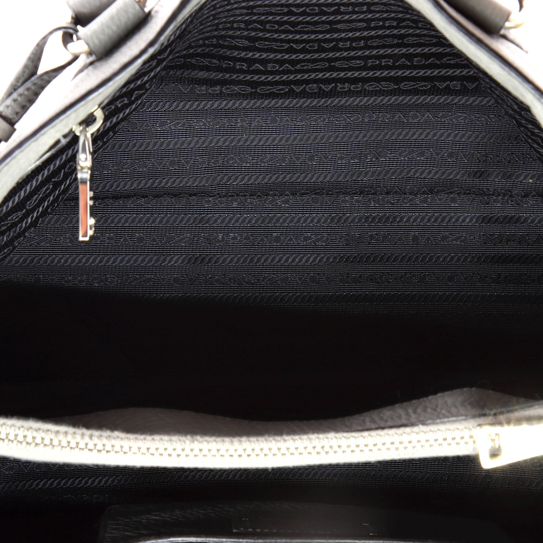Convertible Shopping Tote Vitello Daino Medium - Image 5