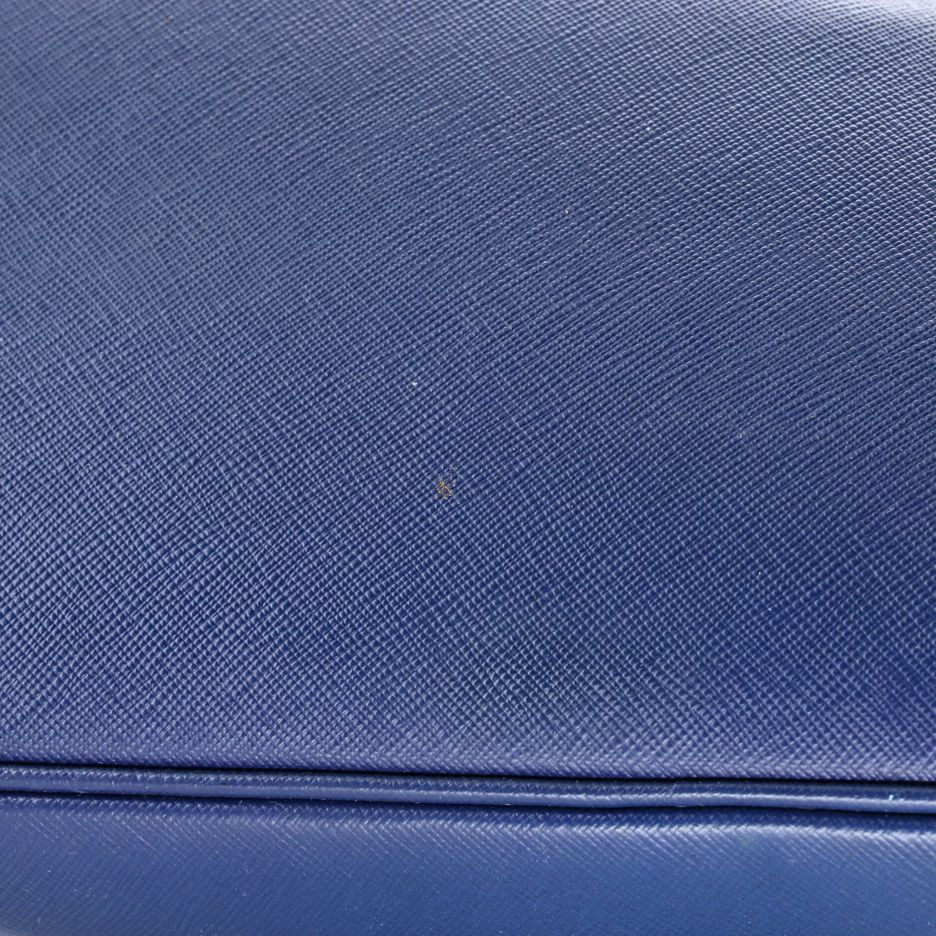 Double Zip Lux Tote Saffiano Leather Large - Image 6