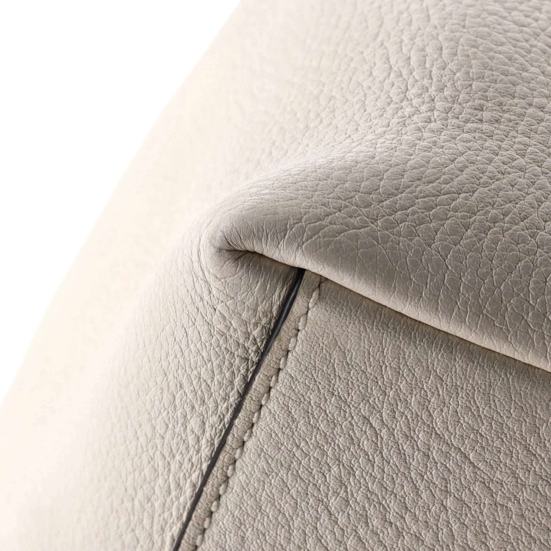 Logo Hobo Embossed Vitello Daino Medium - Image 6