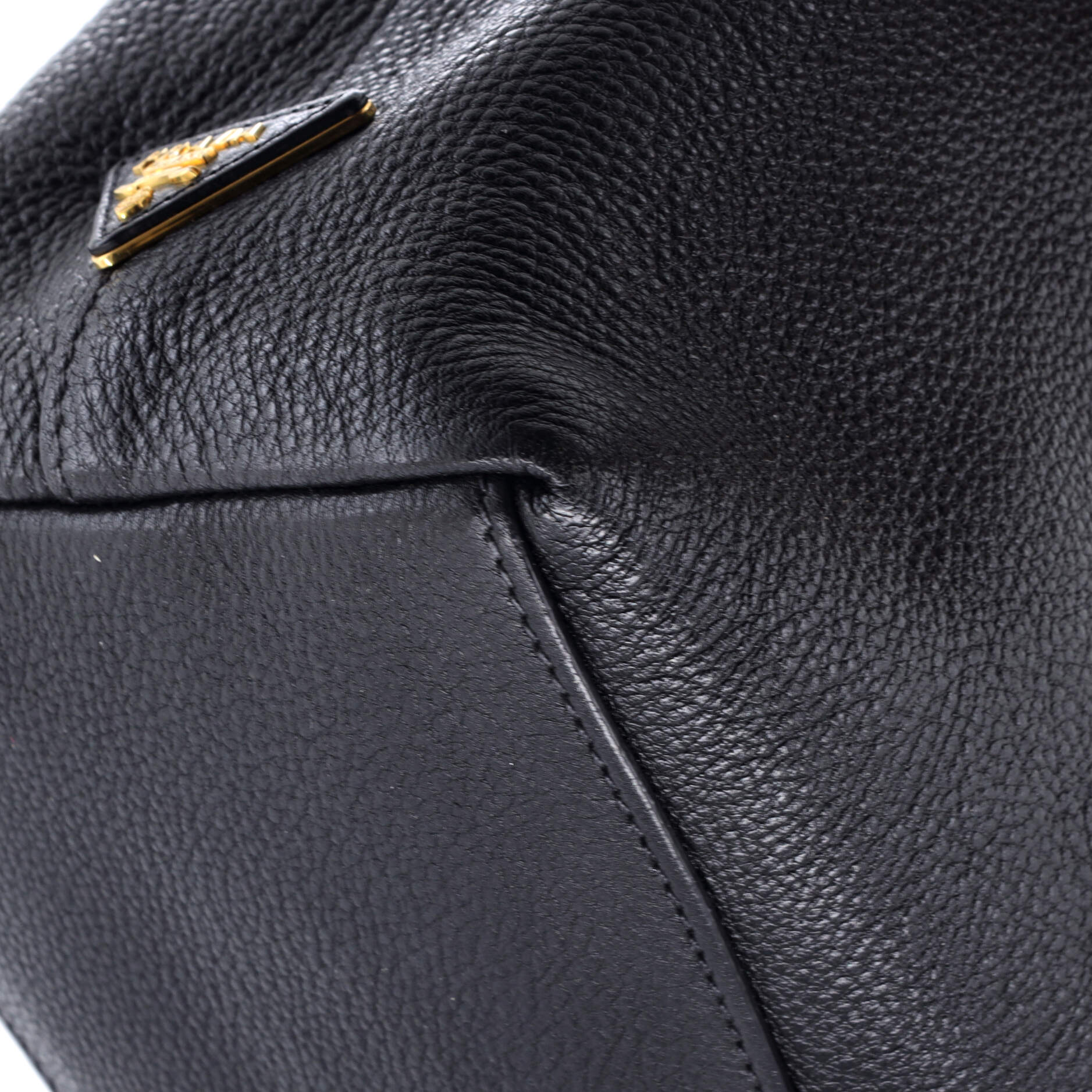 Logo Hobo Embossed Vitello Daino Medium - Image 6