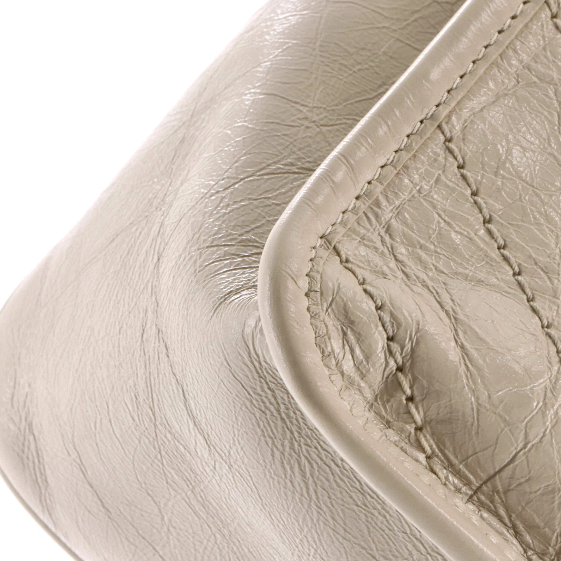 Niki Chain Flap Bag Matelasse Chevron Leather Medium - Image 7