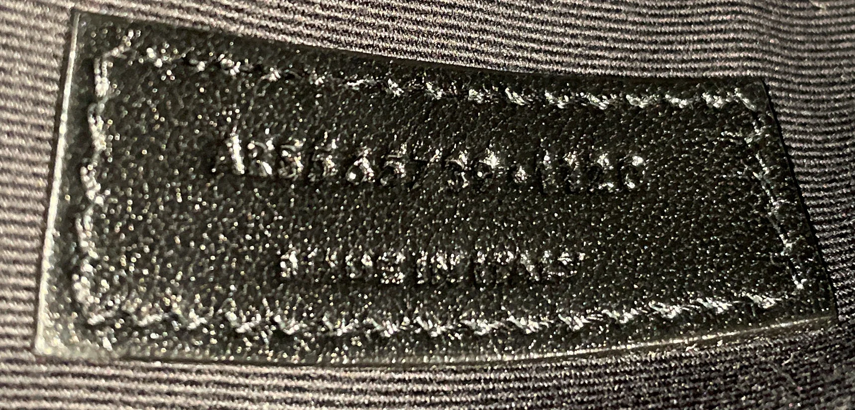 Uptown Pouch Leather - Image 6