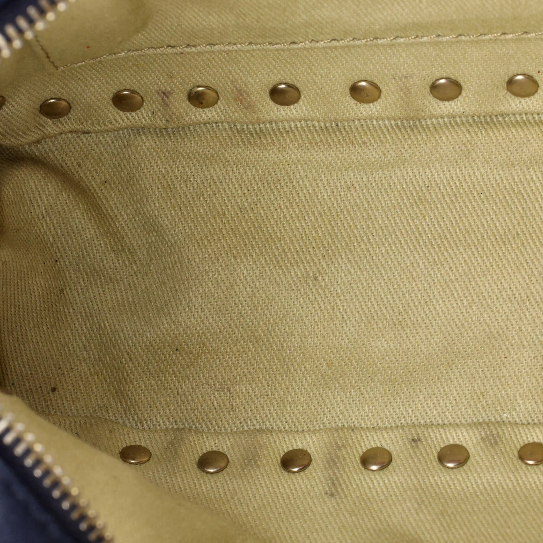 Rockstud Camera Crossbody Bag Leather - Image 5
