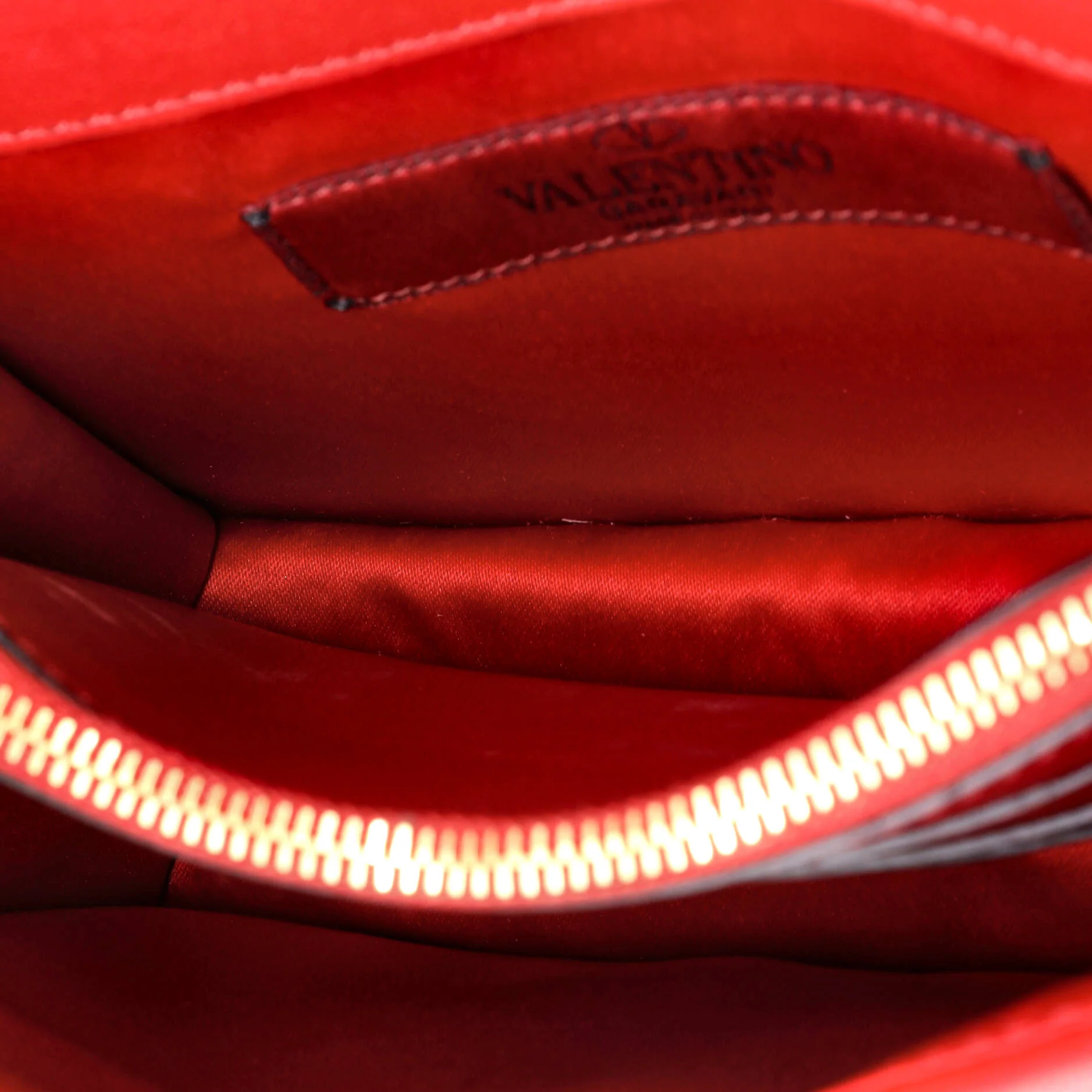 Rockstud Pouch Crossbody Bag Leather Mini - Image 5