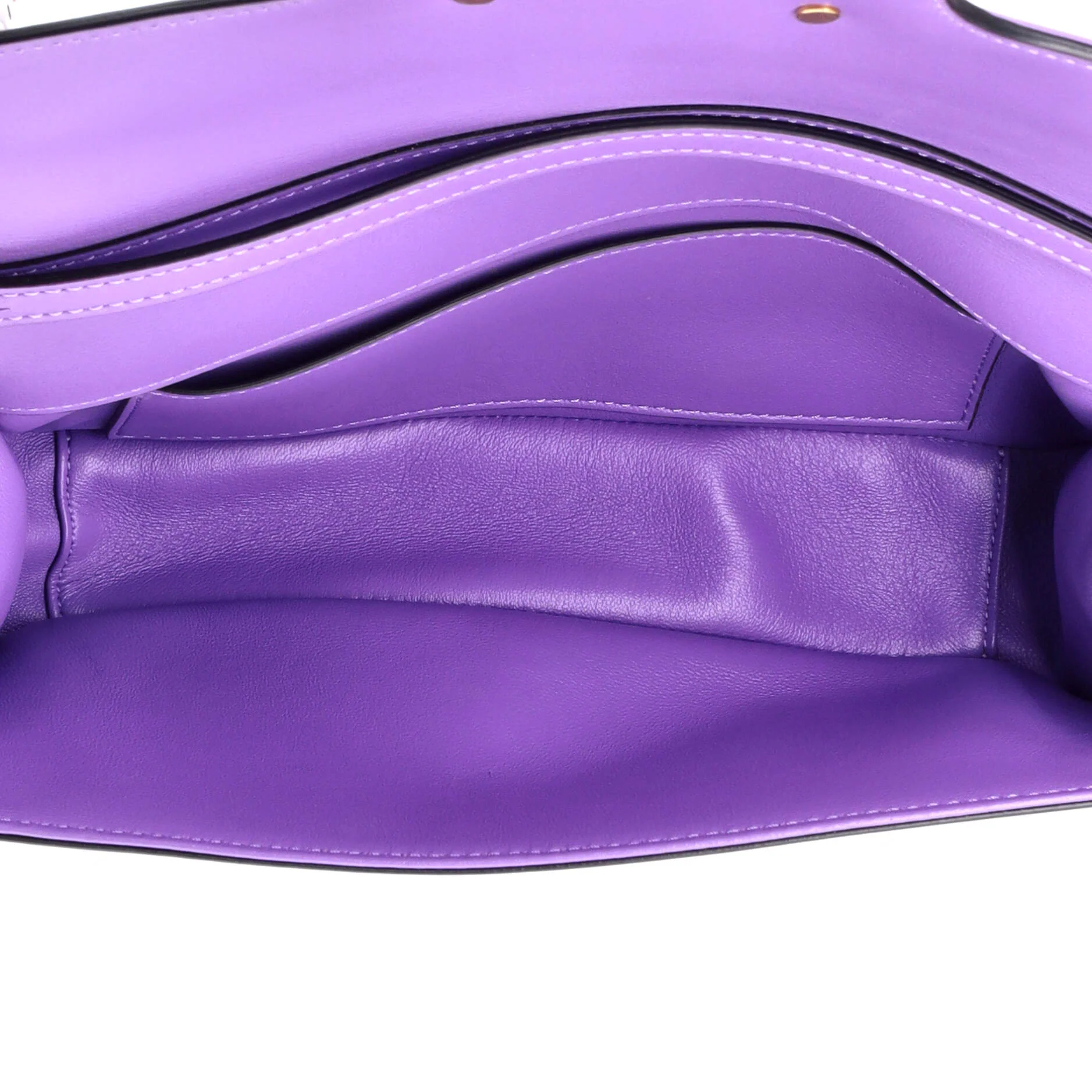 VLogo Loco Flap Shoulder Bag Leather Medium - Image 5