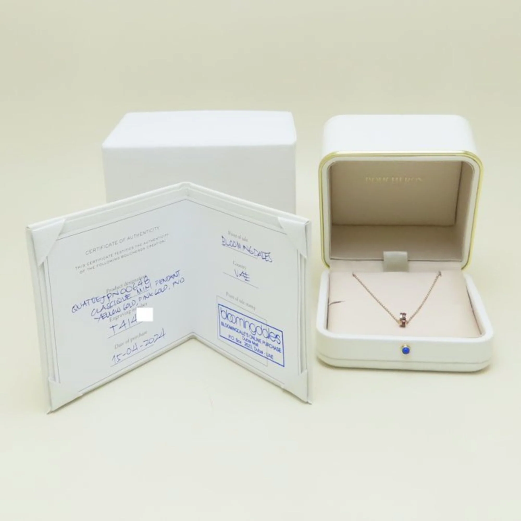 Quatre Classic Pendant Necklace 18K Rose Gold and 18K Yellow Gold Mini - Image 8