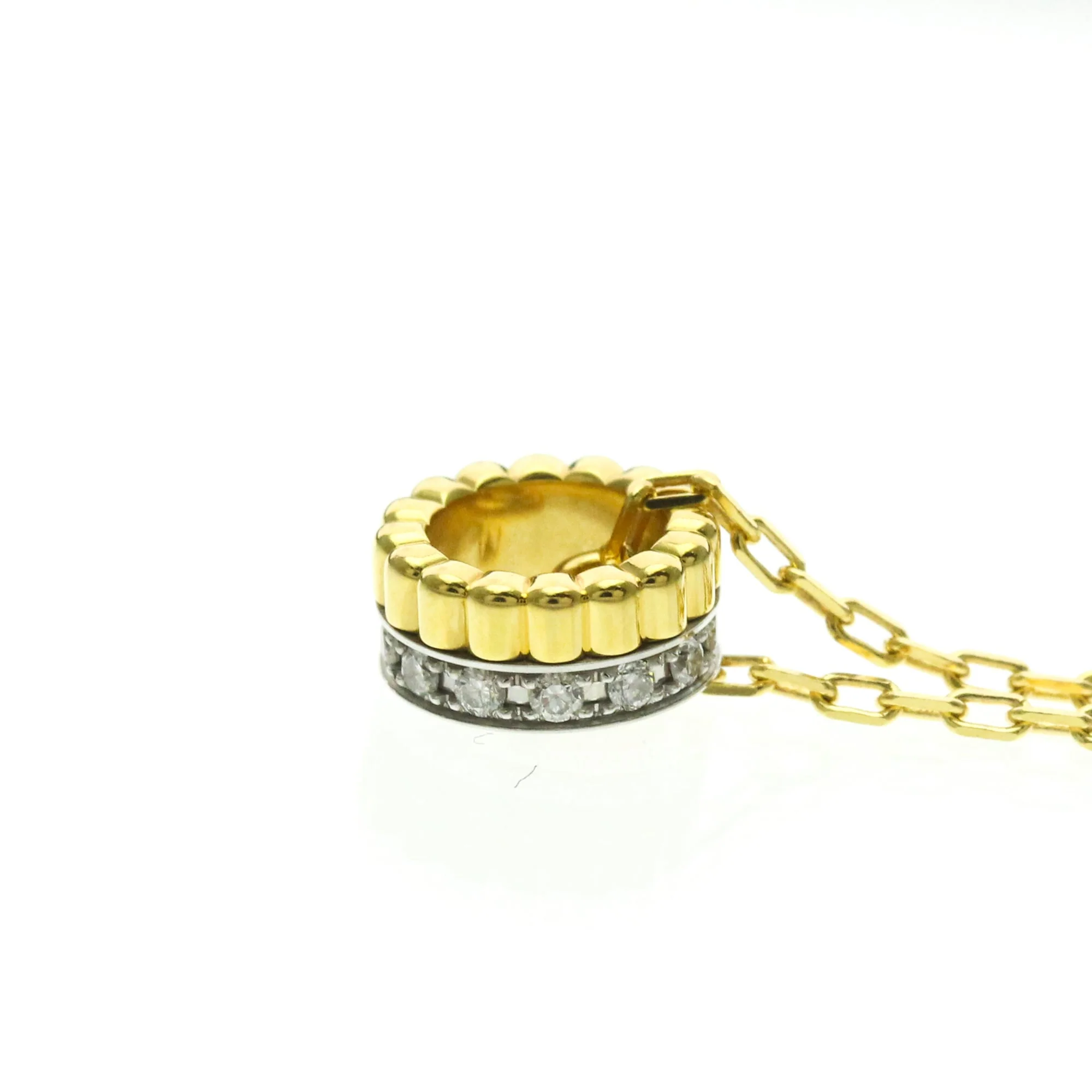 Quatre Radiant Pendant Necklace 18K White Gold and 18K Yellow Gold with Diamond - Image 2