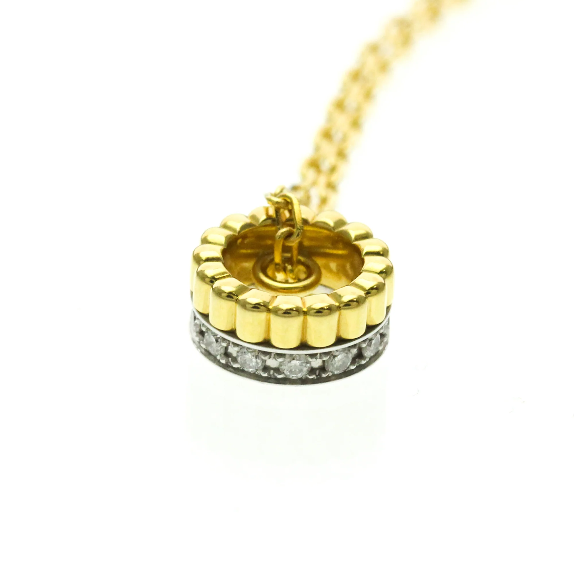 Quatre Radiant Pendant Necklace 18K White Gold and 18K Yellow Gold with Diamond - Image 3