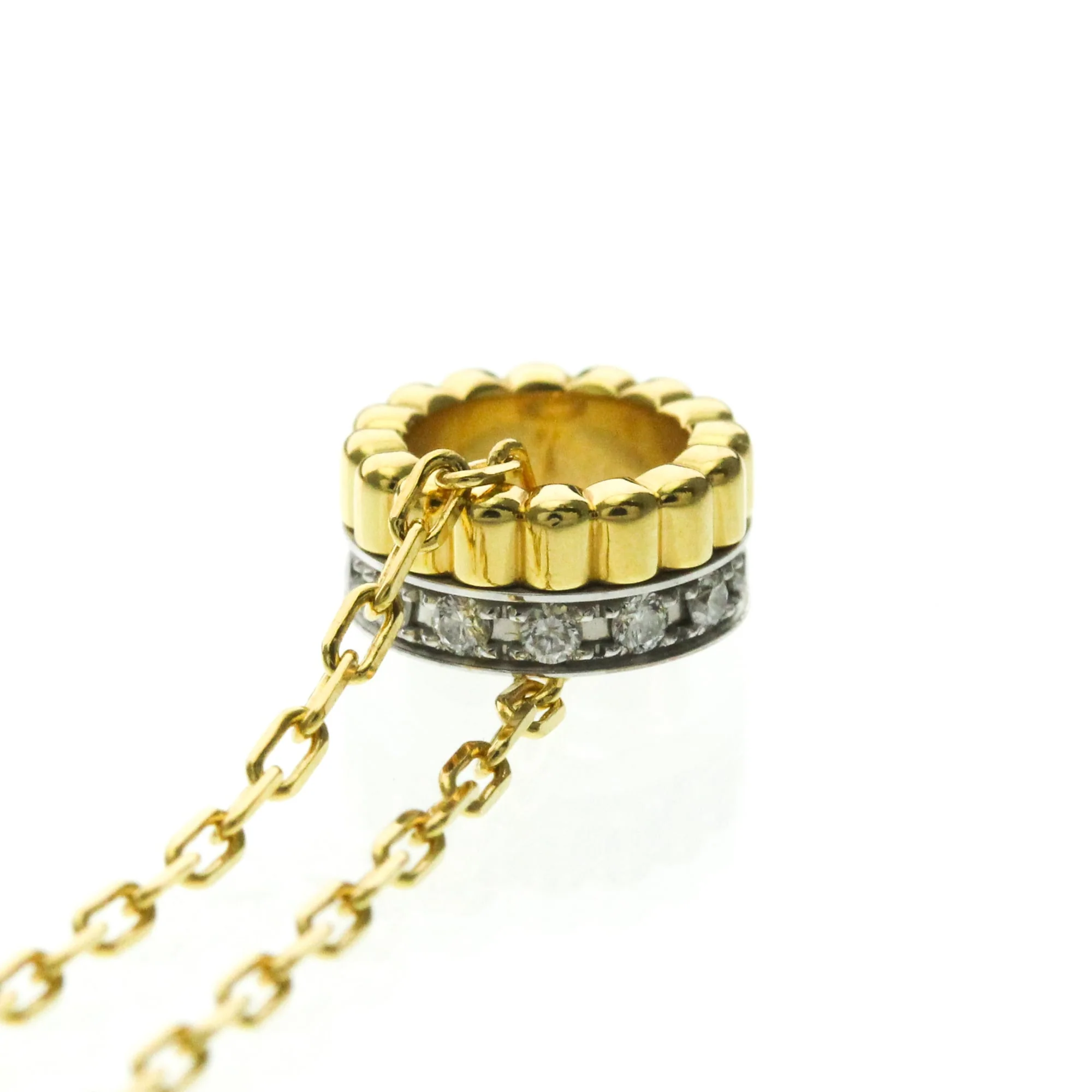 Quatre Radiant Pendant Necklace 18K White Gold and 18K Yellow Gold with Diamond - Image 5