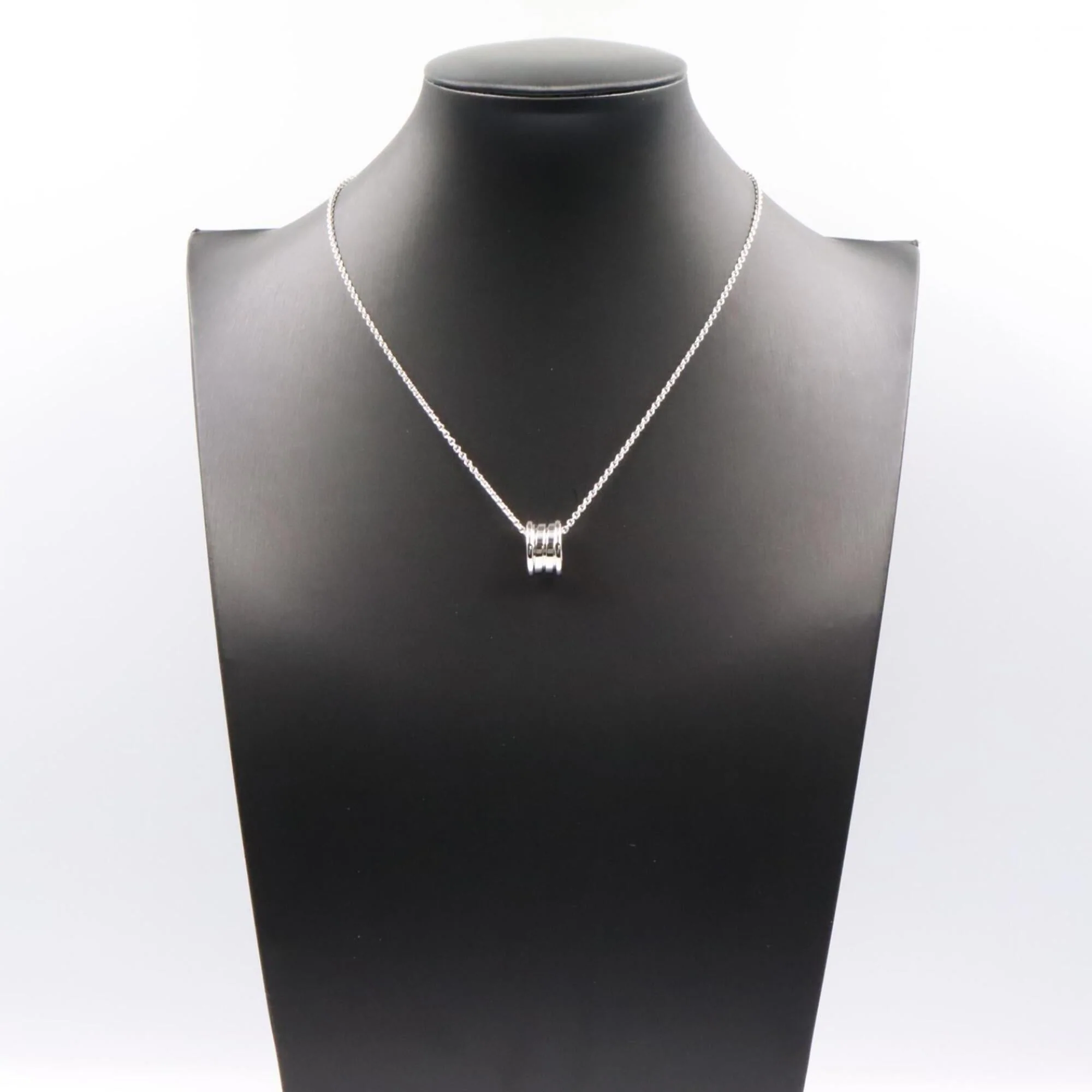 B.Zero1 Pendant Necklace 18K White Gold - Image 6