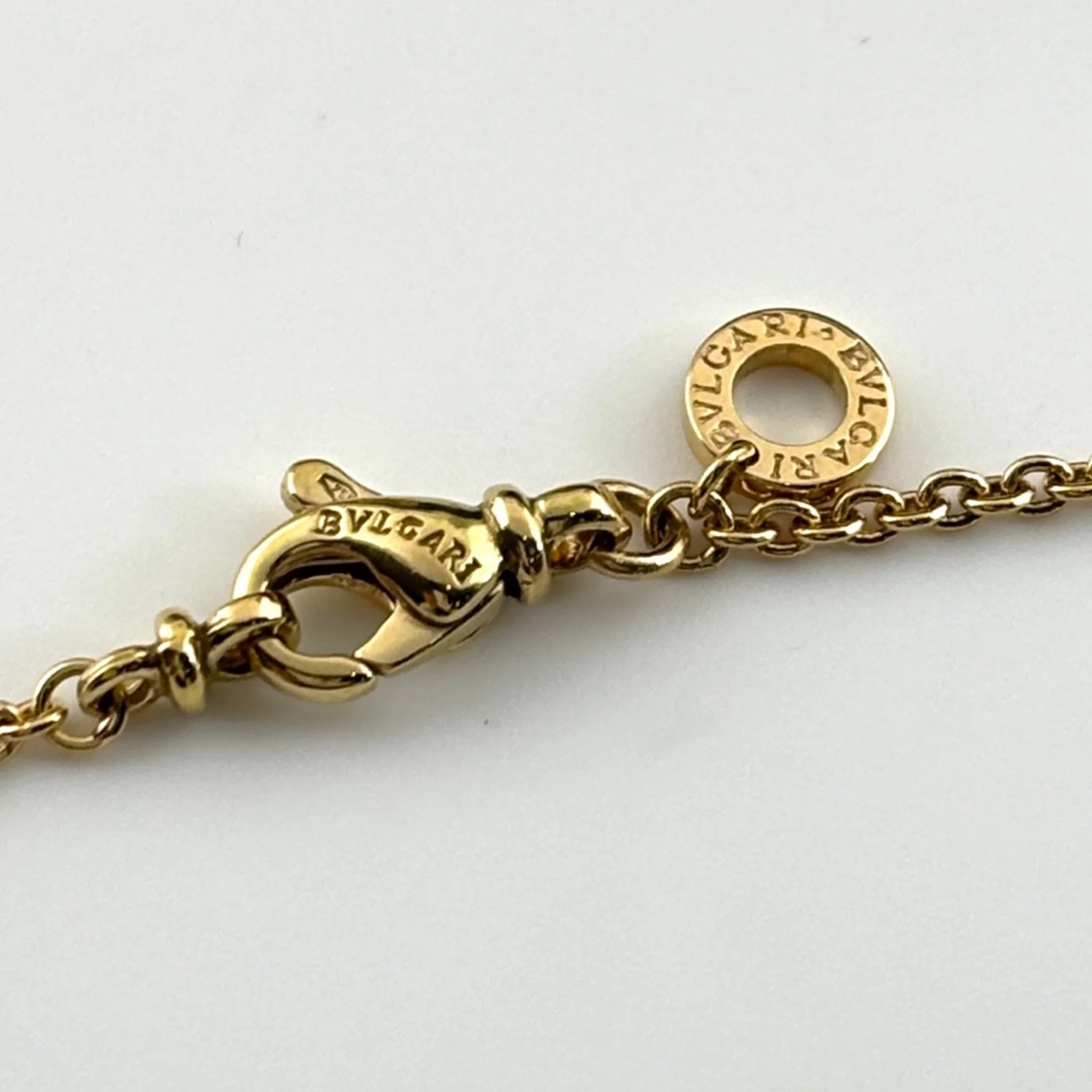 B.Zero1 Pendant Necklace 18K Yellow Gold - Image 7