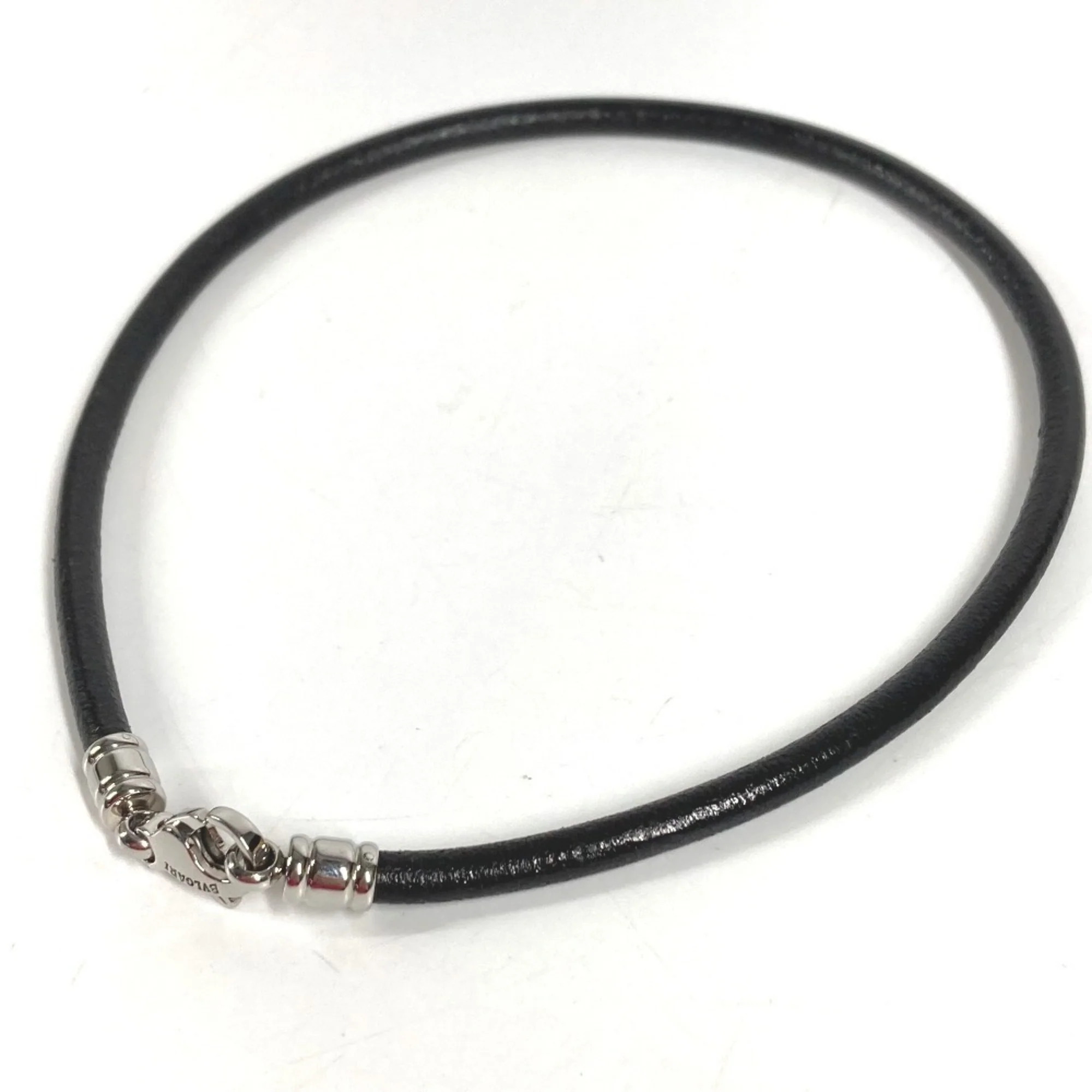 Choker Necklace Leather Black and Silver - Image 4