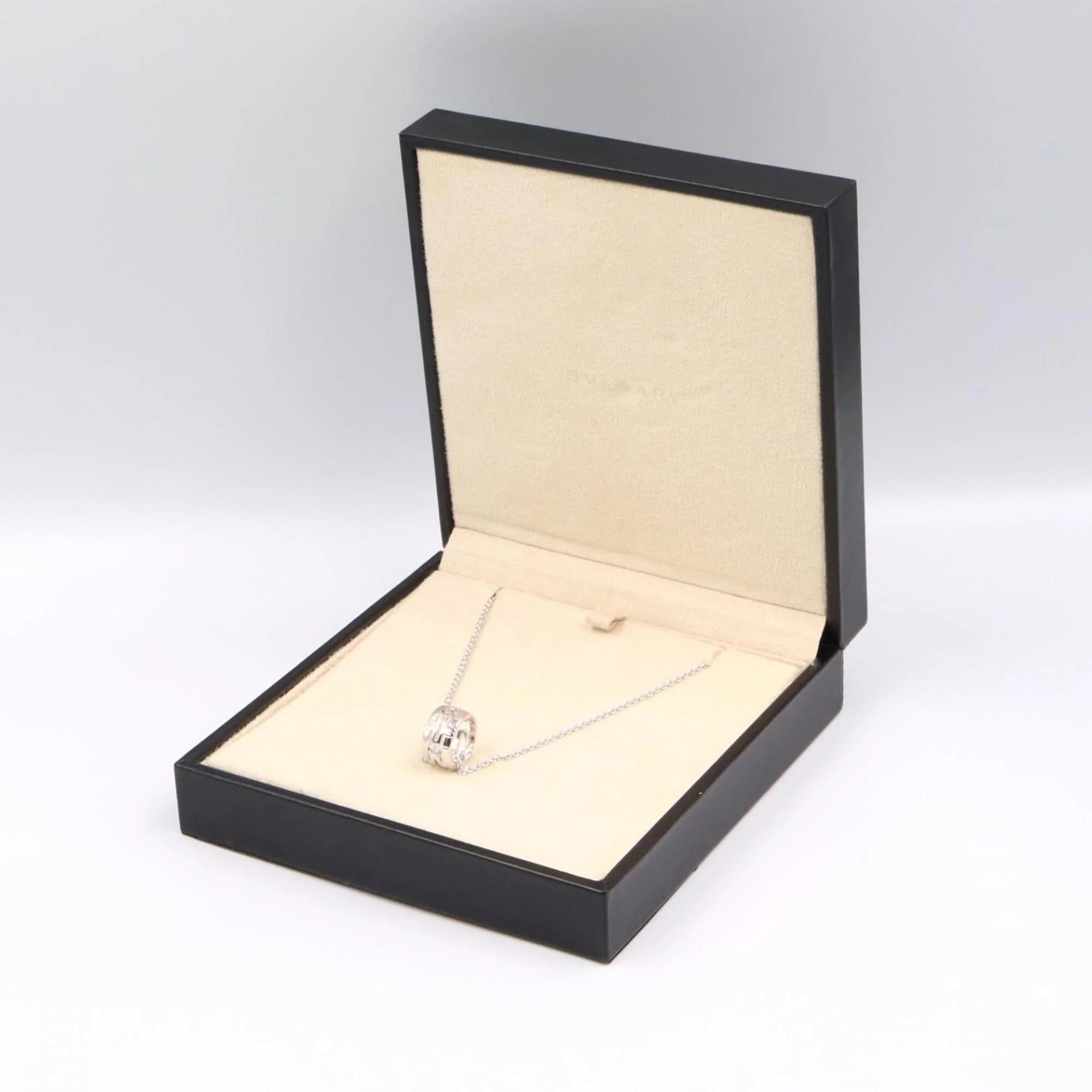 Pendant Necklace 18K White Gold - Image 7