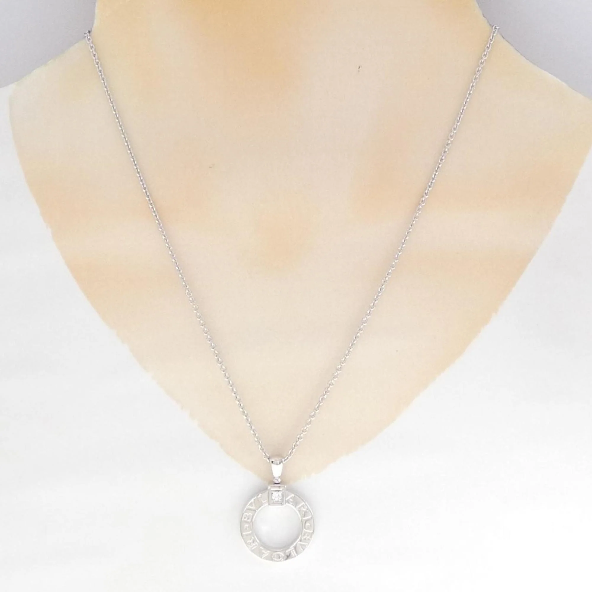 Pendant Necklace with Diamond - Image 6
