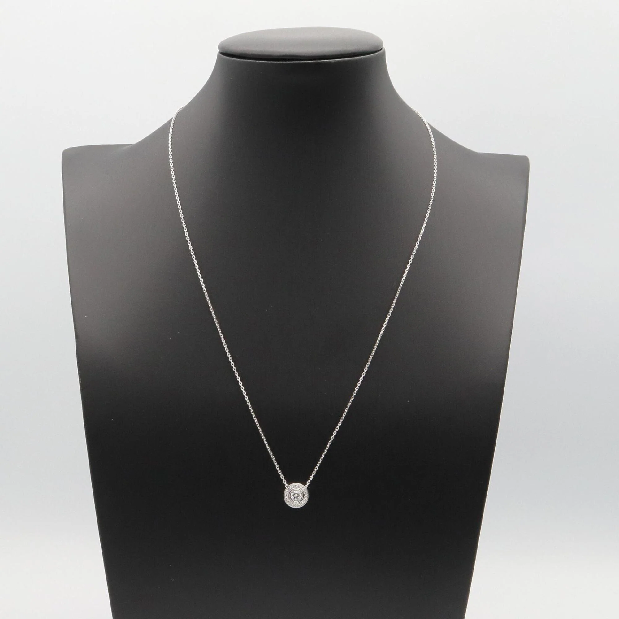 Pendant Necklace 18K White Gold with Diamond - Image 5