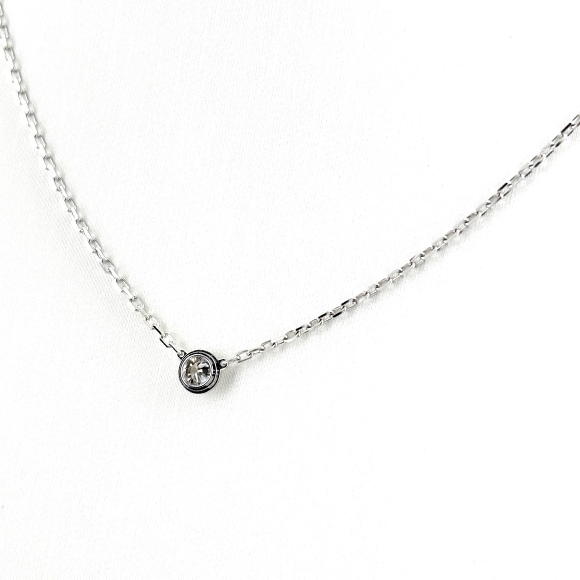 Pendant Necklace 18K White Gold With Small Diamonds - Image 3