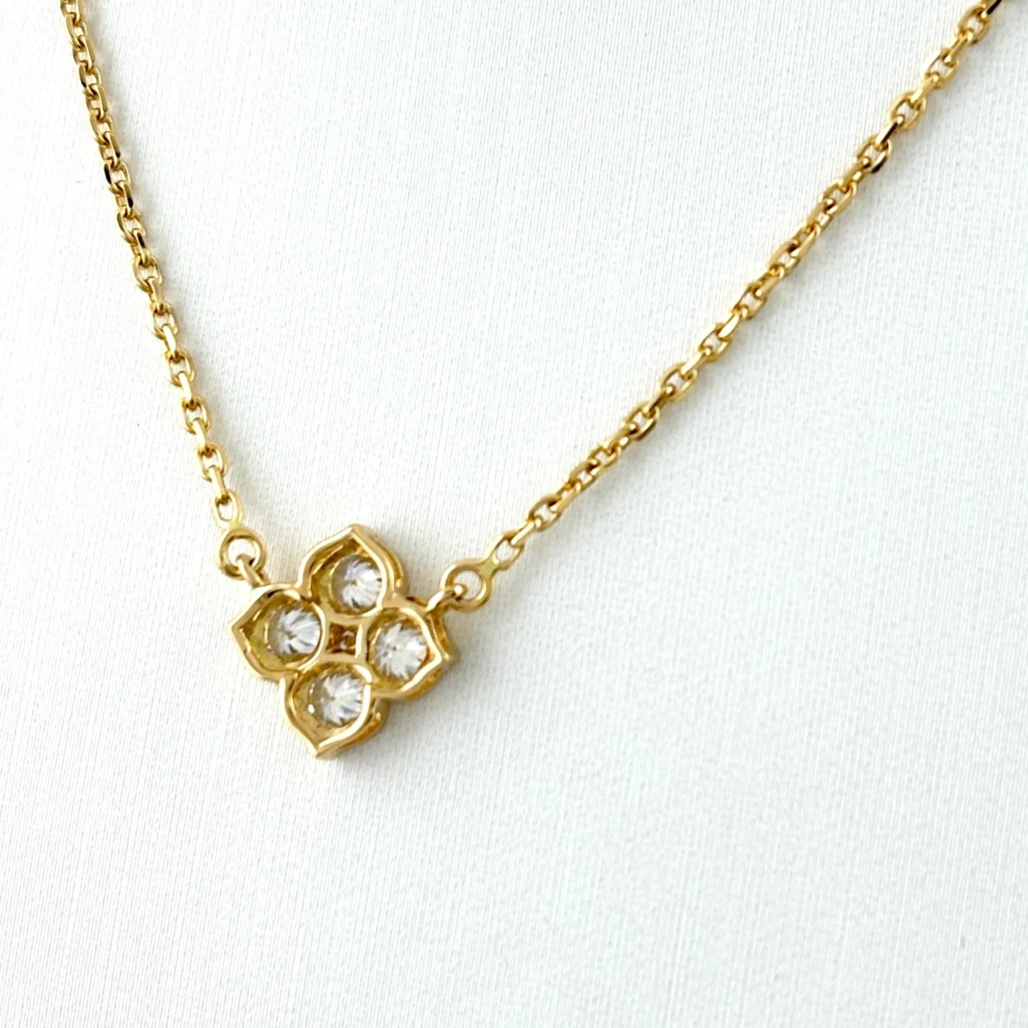 Pendant Necklace 18K Yellow Gold with Diamond - Image 2