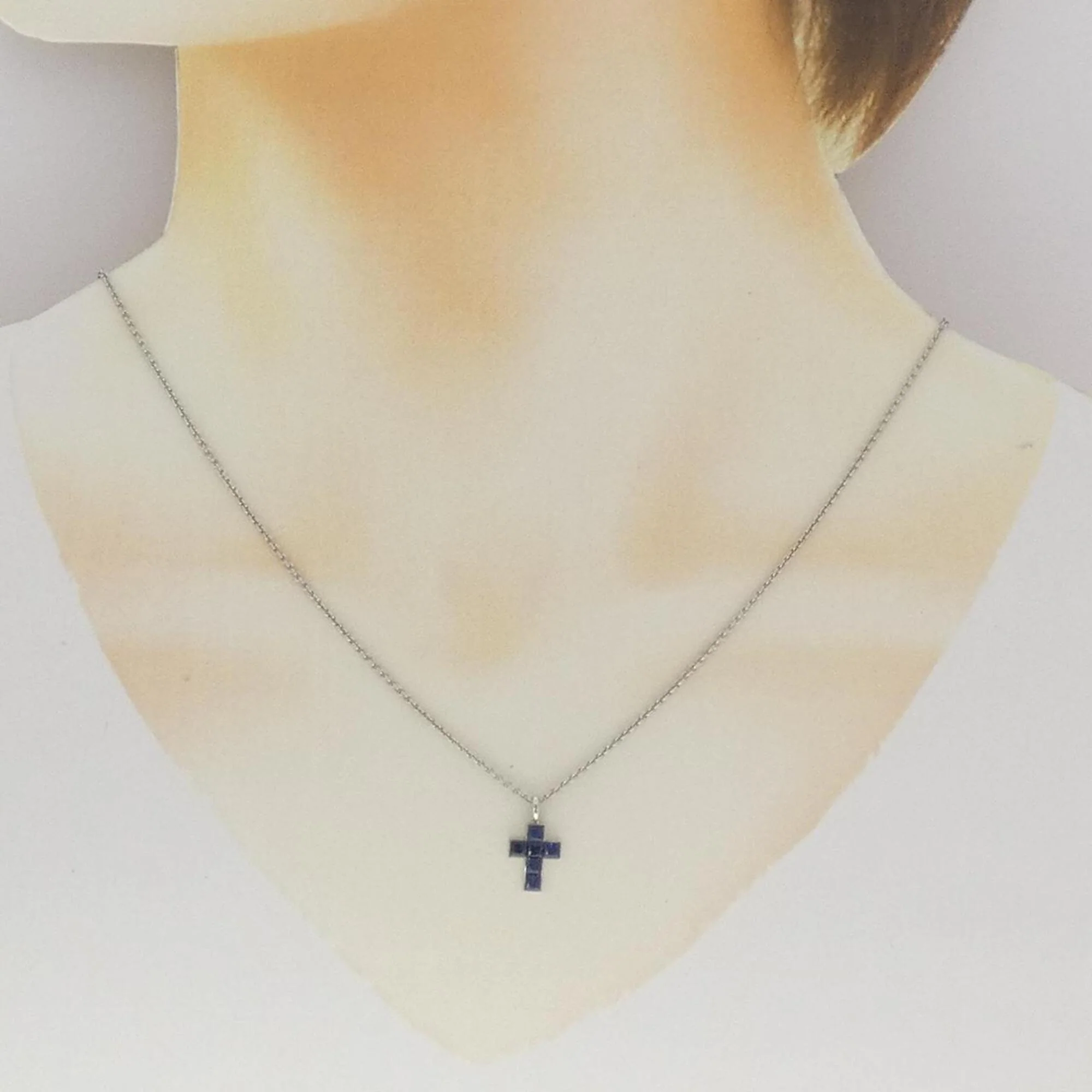 Pendant Necklace Platinum with Sapphire - Image 6