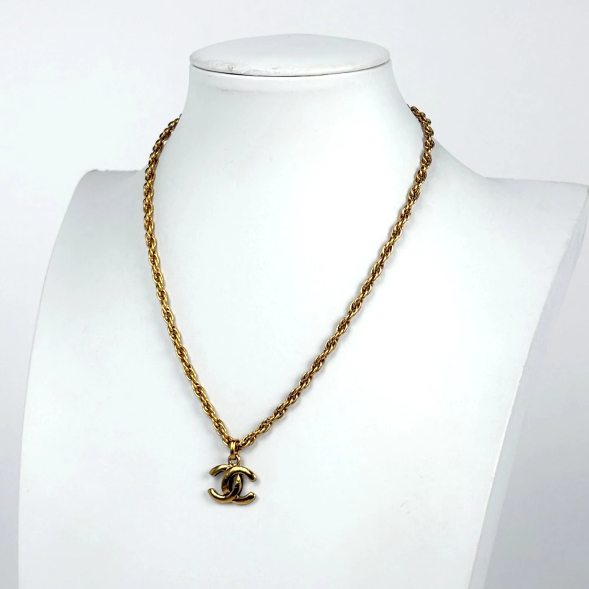 CC Logo Chain Pendant Necklace Metal - Image 6
