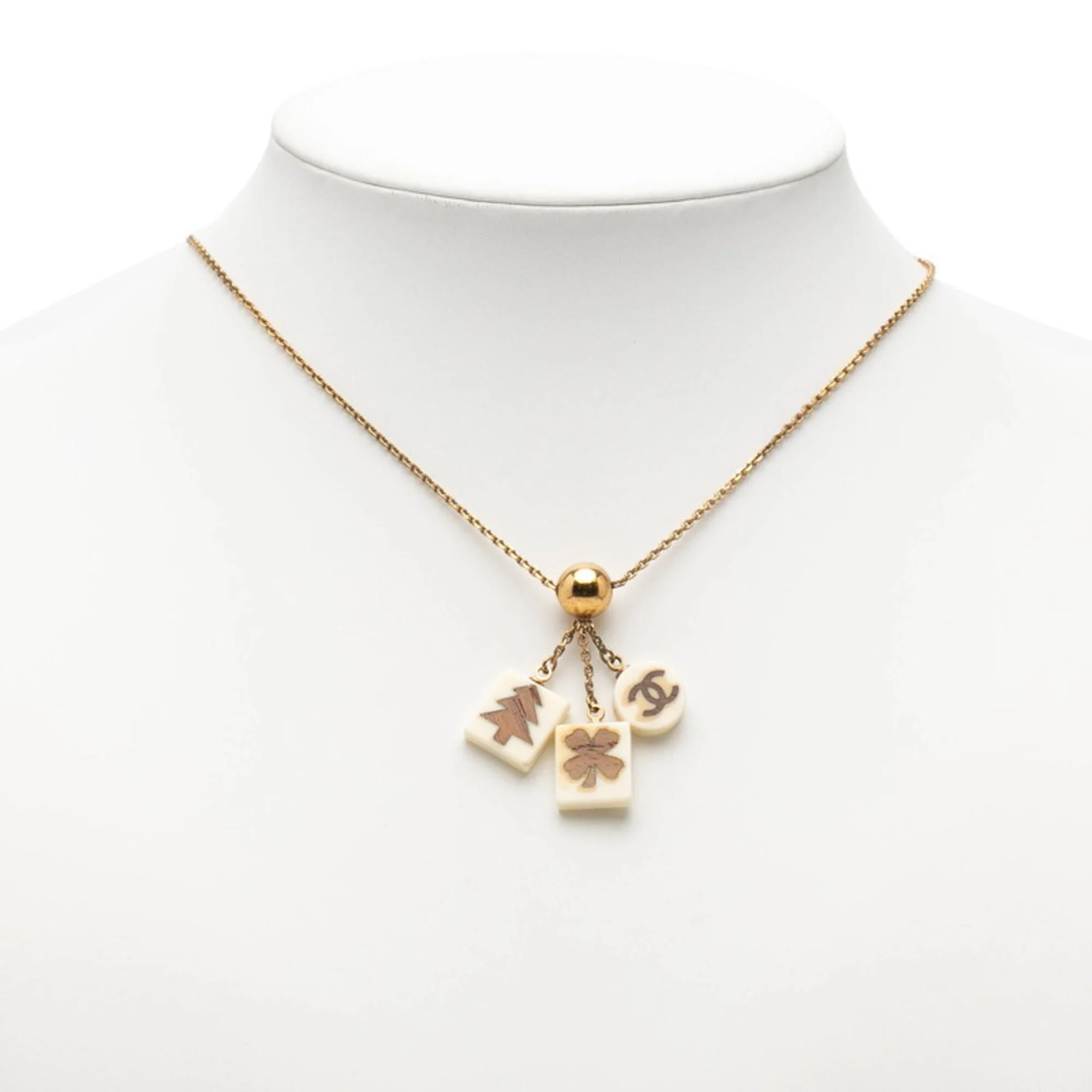 CC Logo Clover Pendant Necklace Metal - Image 6