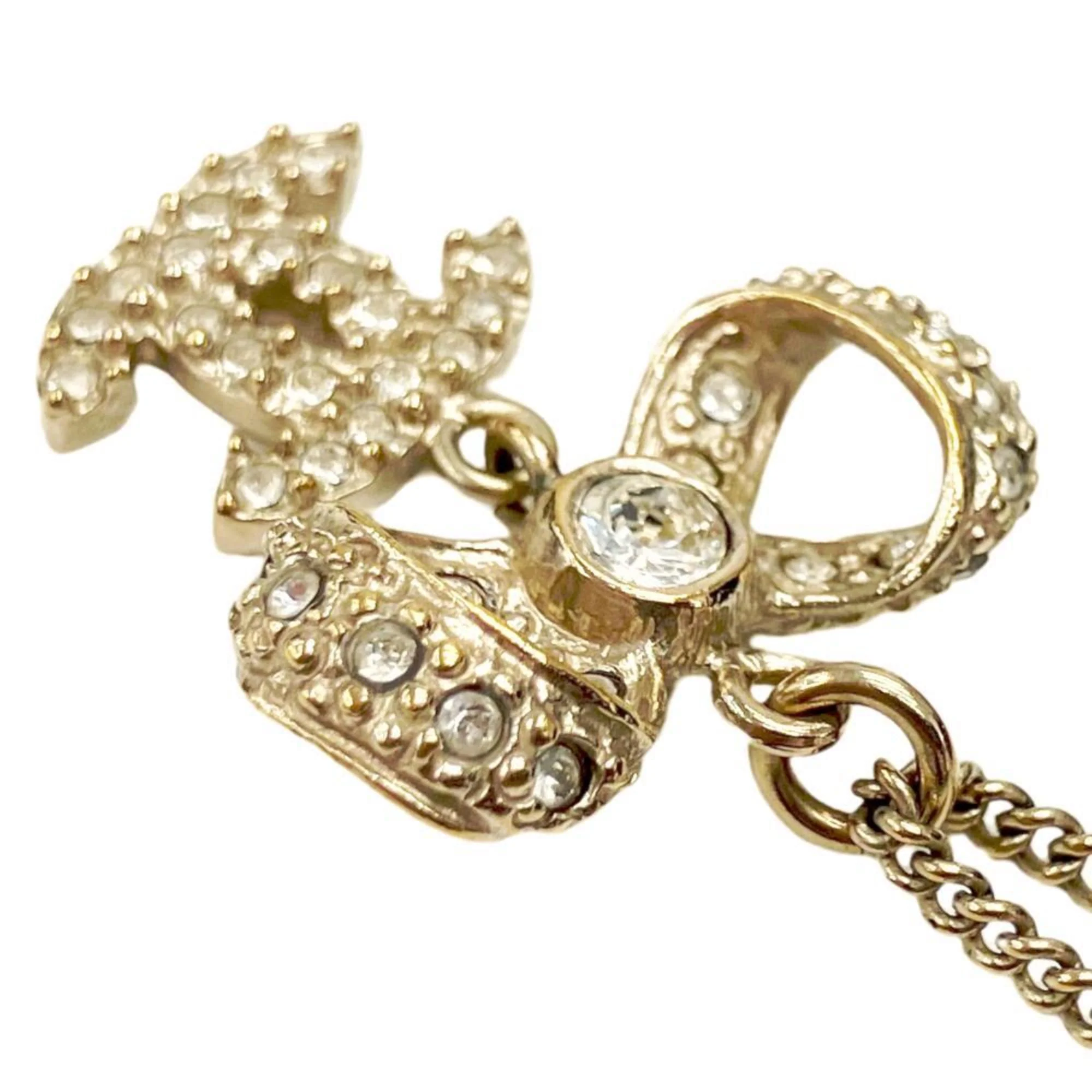 CC Logo Pendant Necklace Metal - Image 4