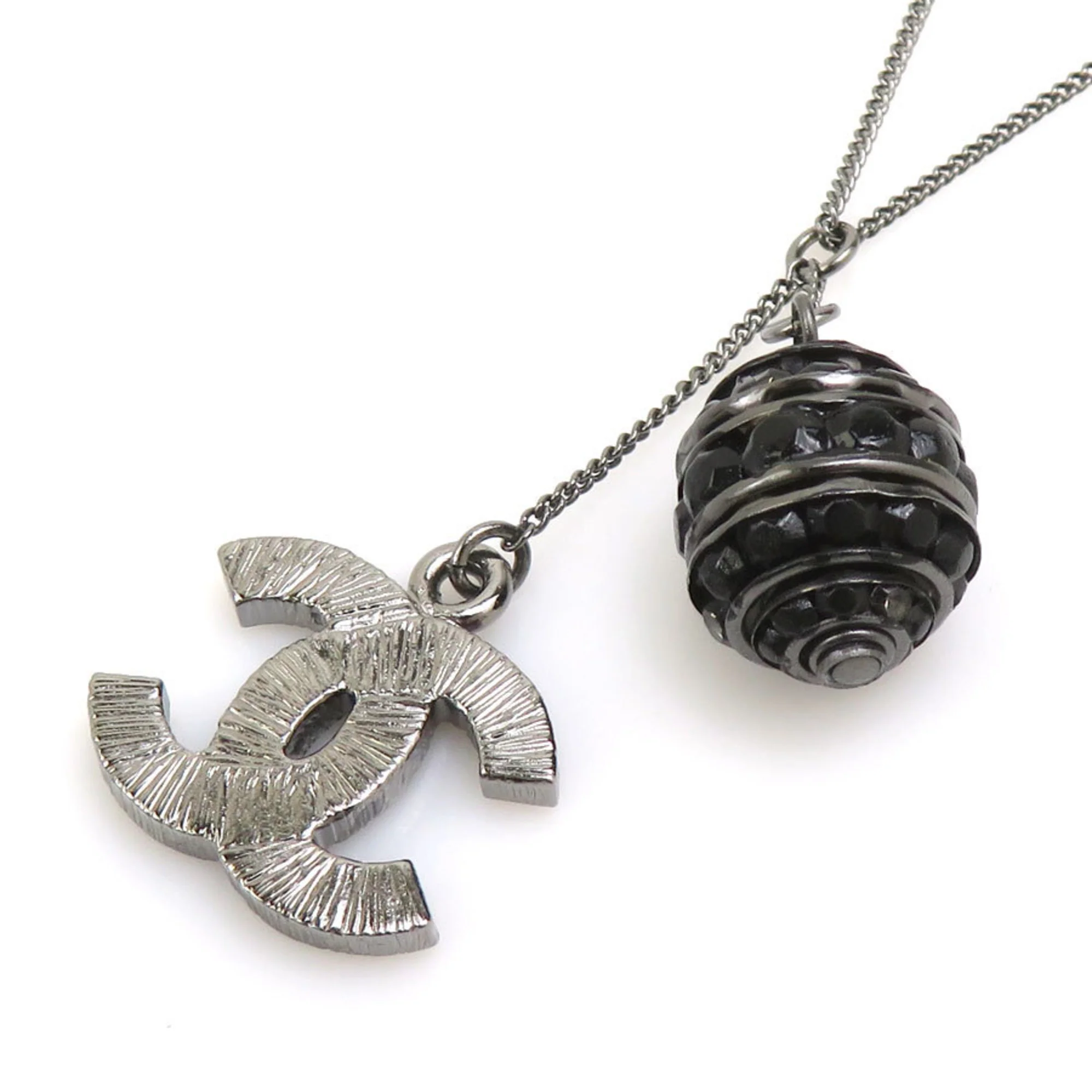 CC Logo Pendant Necklace Metal - Image 5