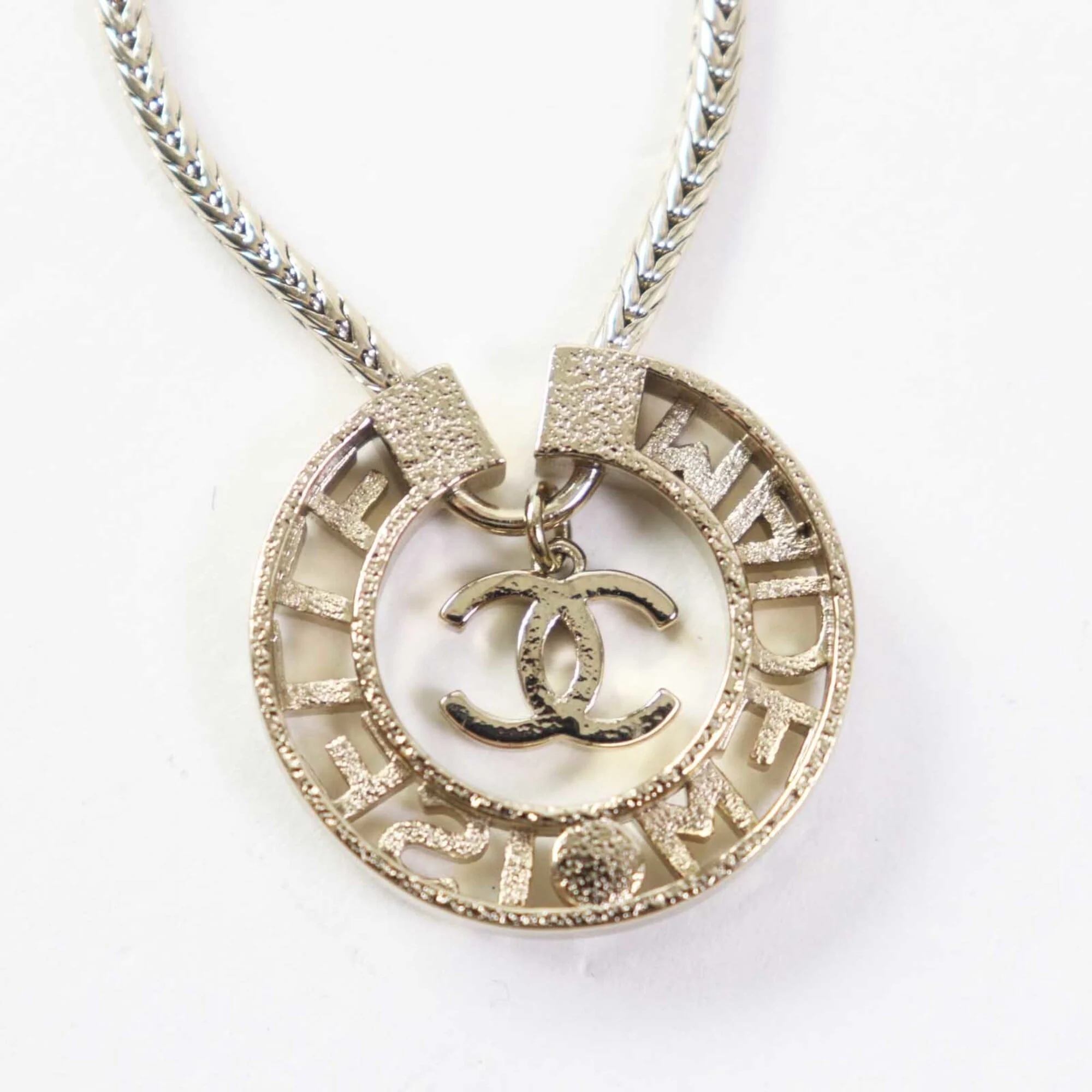 CC Logo Pendant Necklace Metal - Image 5