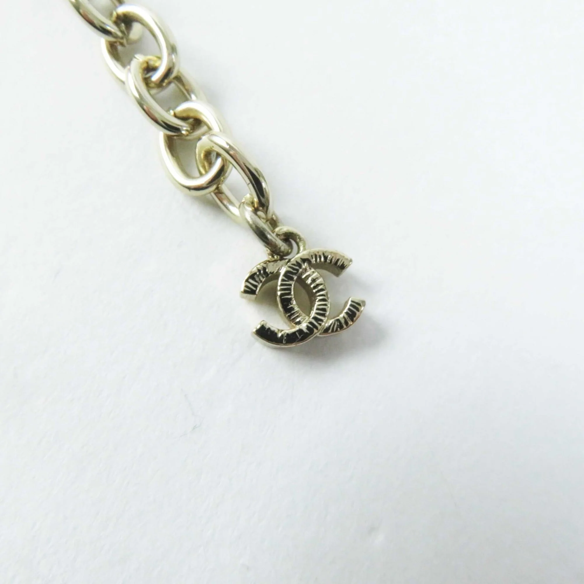 CC Logo Pendant Necklace Metal - Image 8
